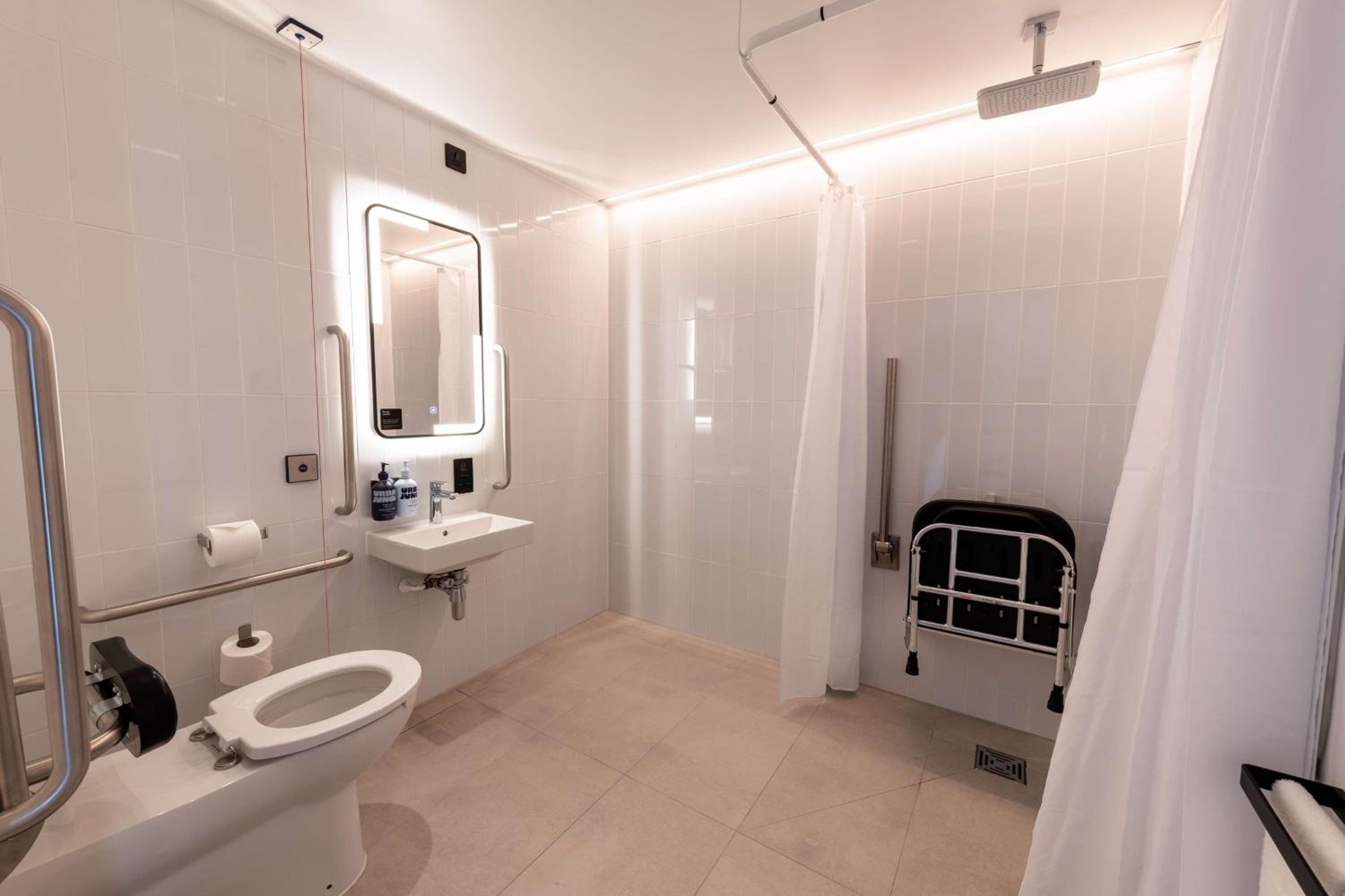 Premium Studio PAD Accessible photo 2