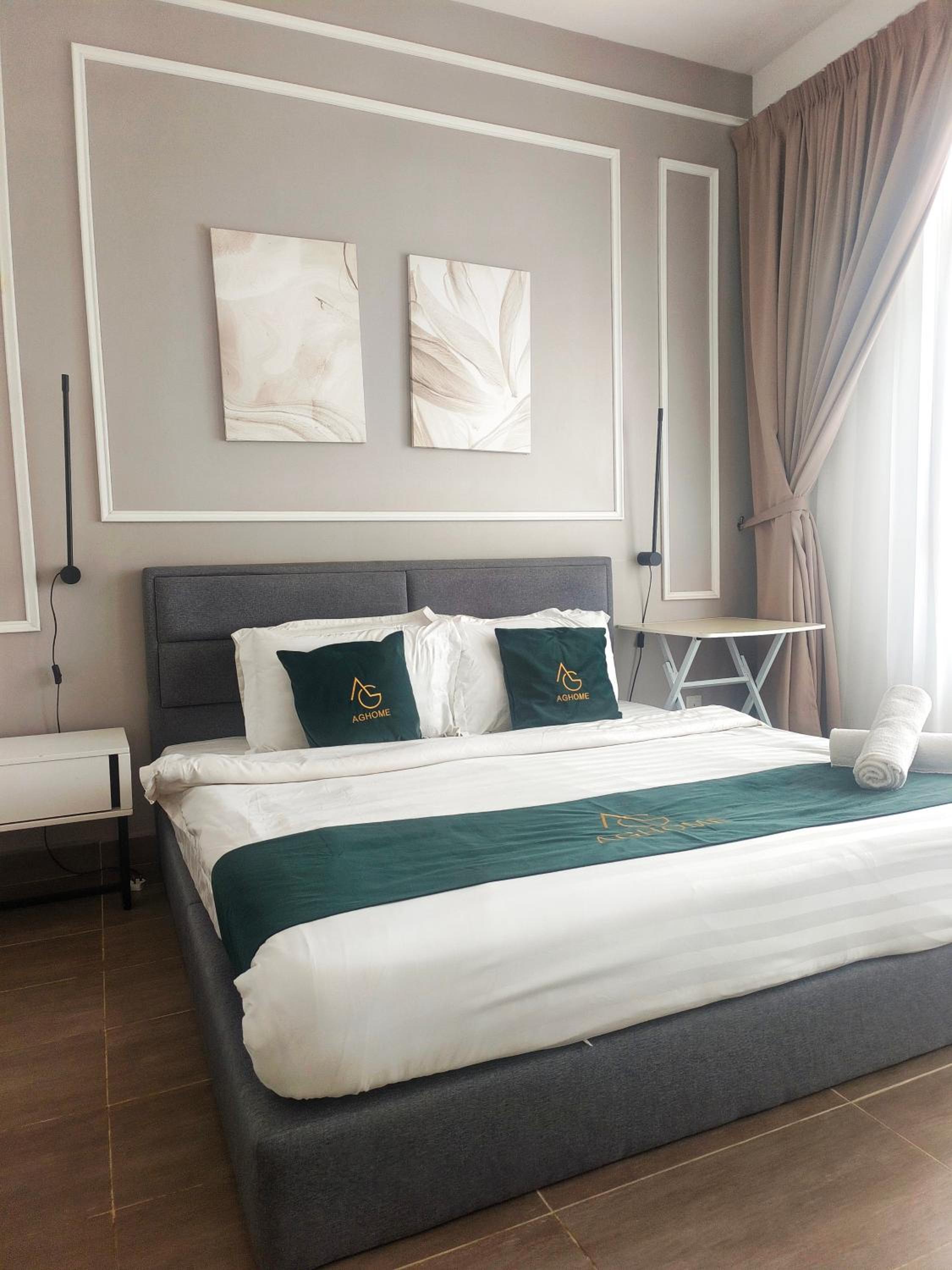 One-Bedroom Apartment - Non-Smoking - Photo 1