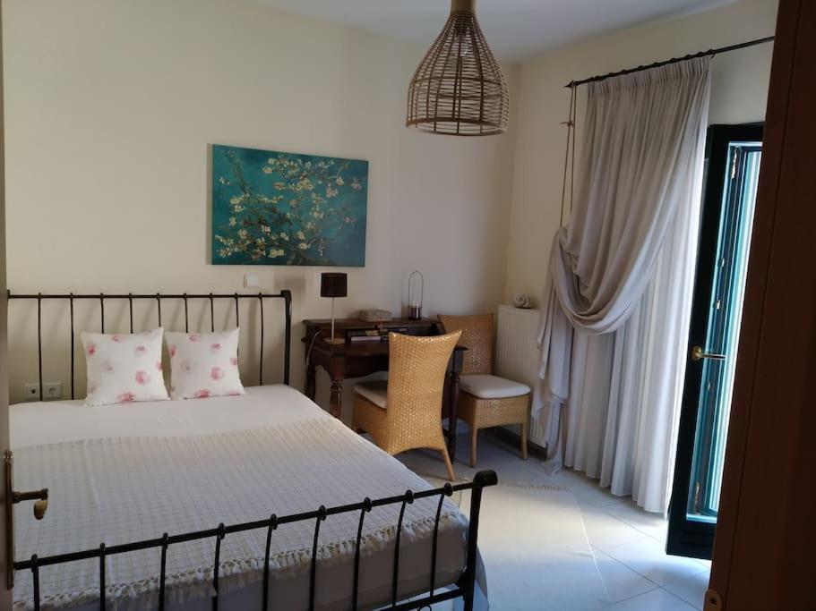 Three-Bedroom Villa photo 1