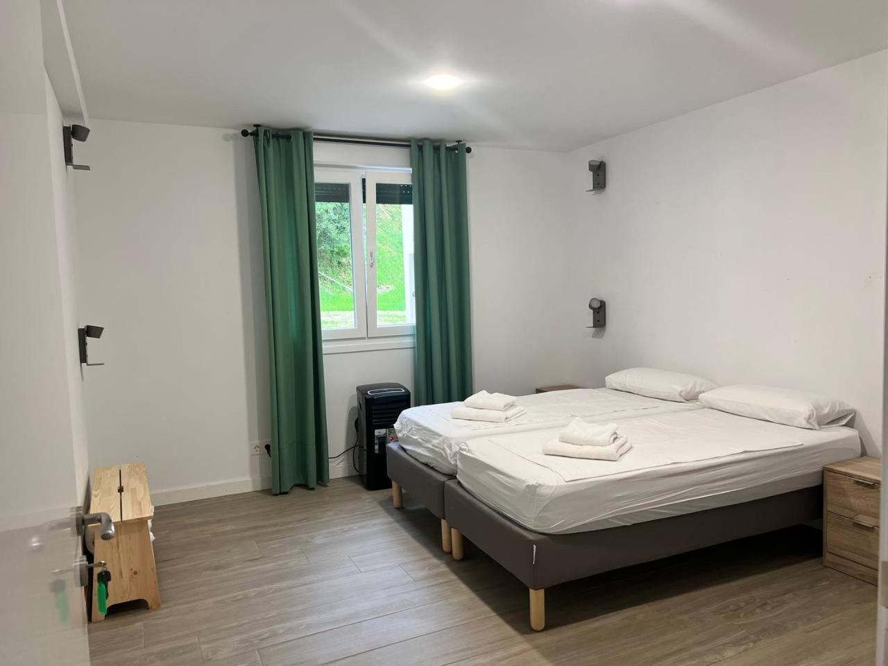 Deluxe Queen Room - Photo 14
