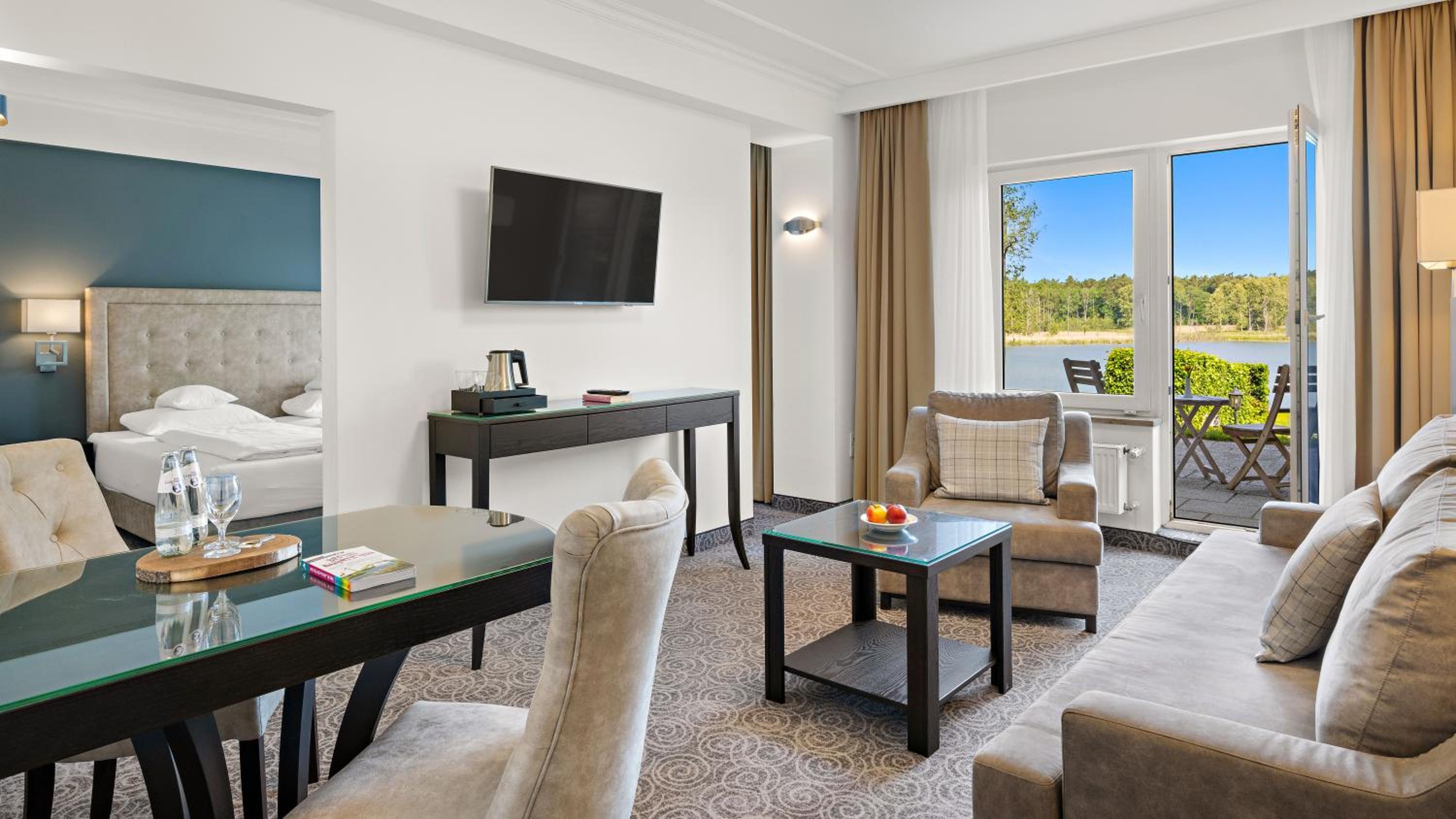 Suite with Terrace photo 2
