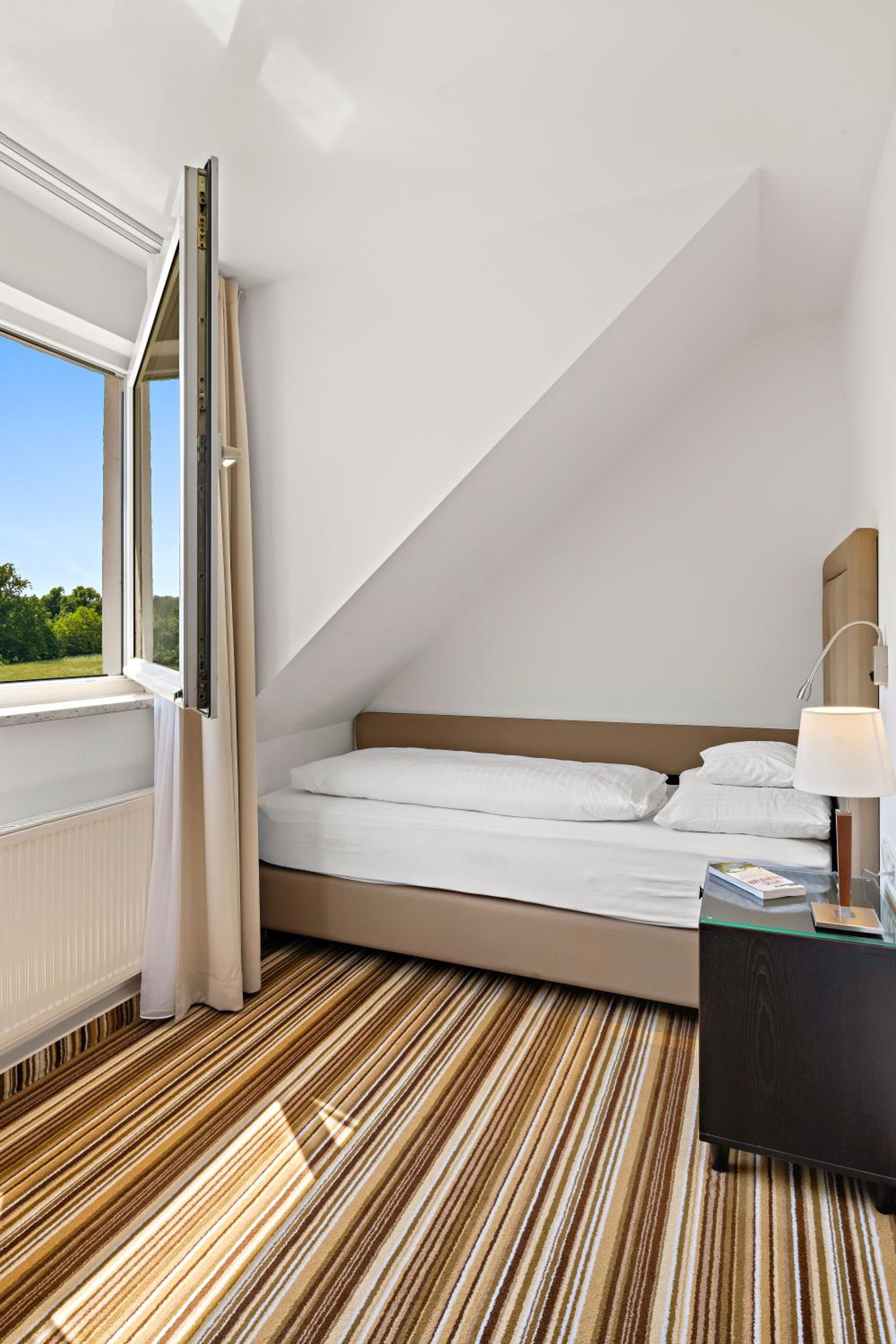 Single Room with Land View photo 3