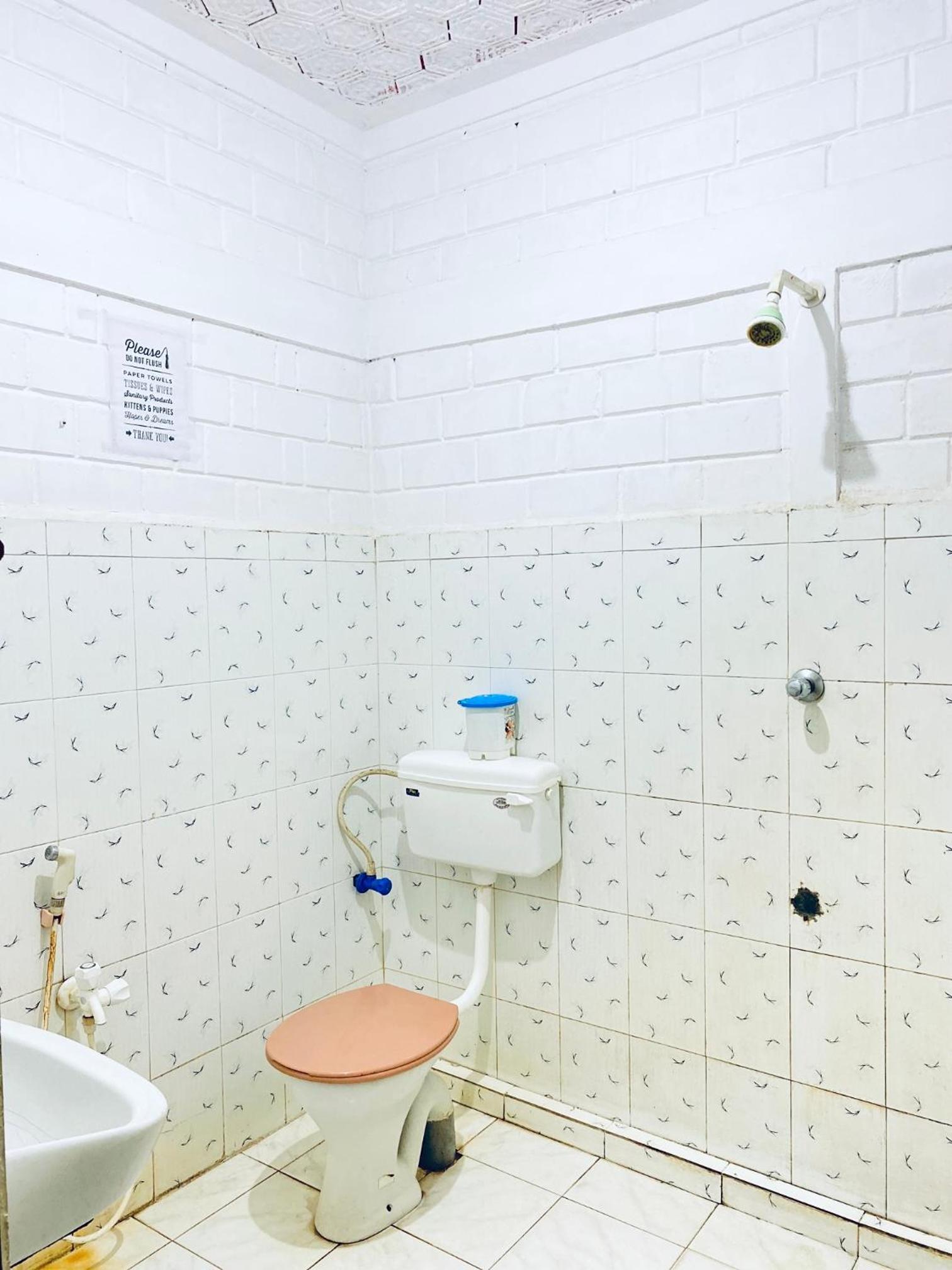 Budget Double Room photo 3