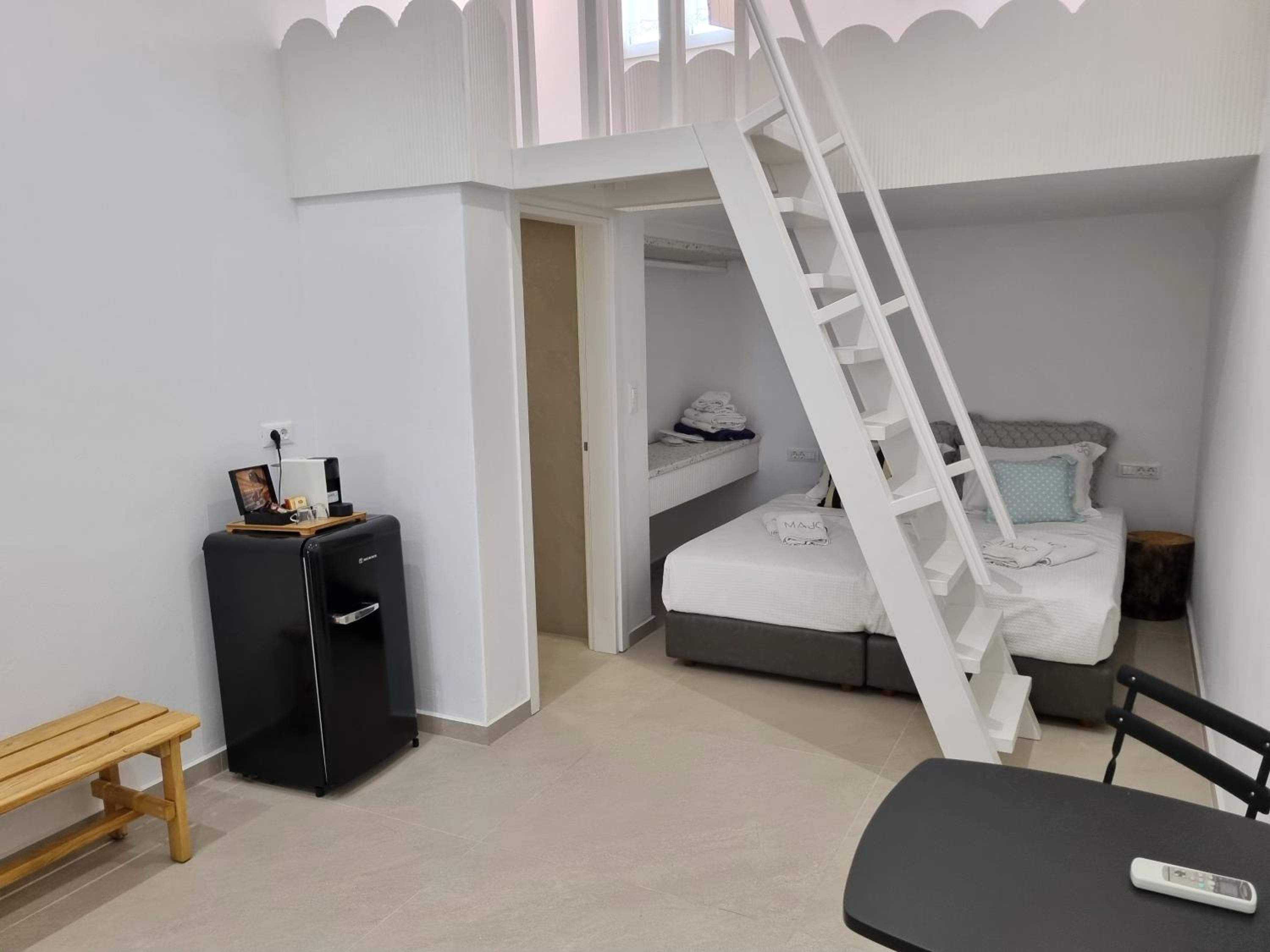 Petit Loft - Lower Level