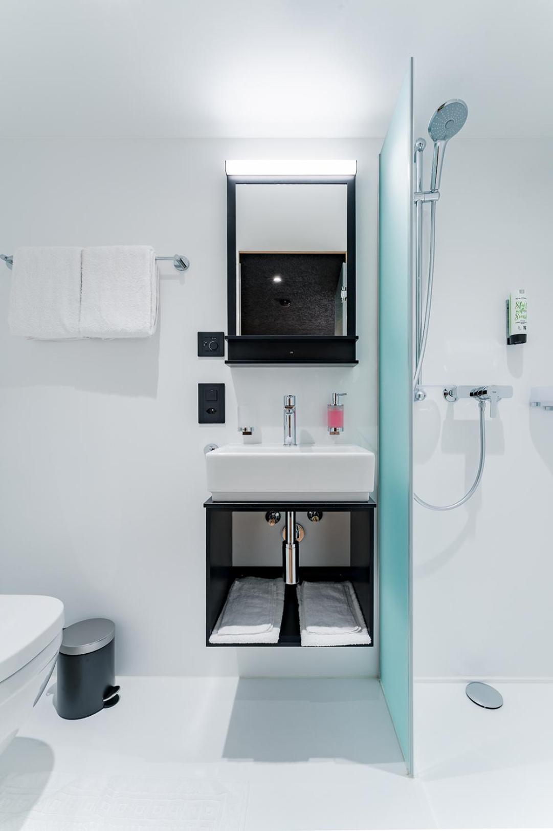 Kapselzimmer Untergeschoss photo 3