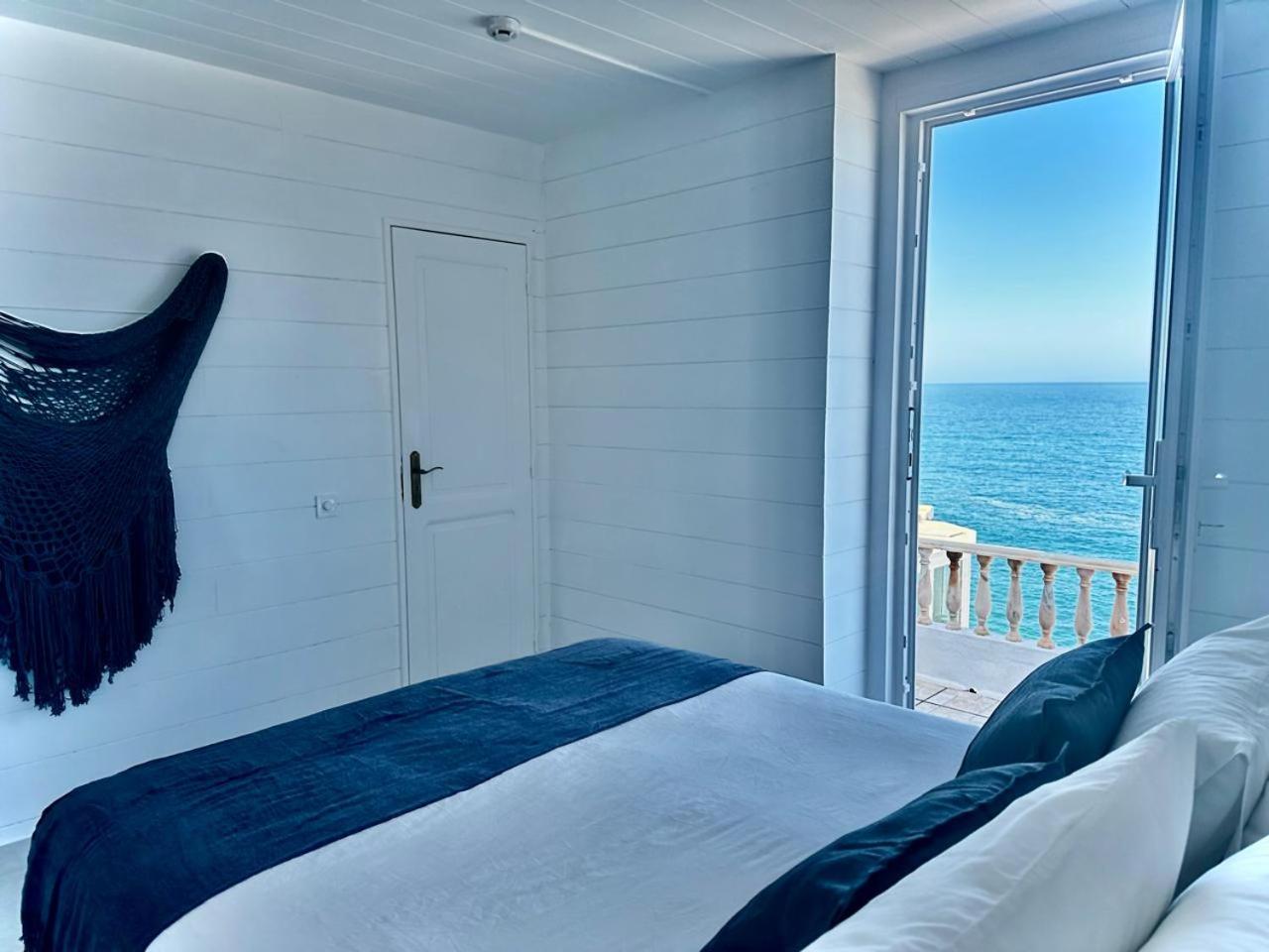 Double Room with Sea View - Portuguese Room photo 1