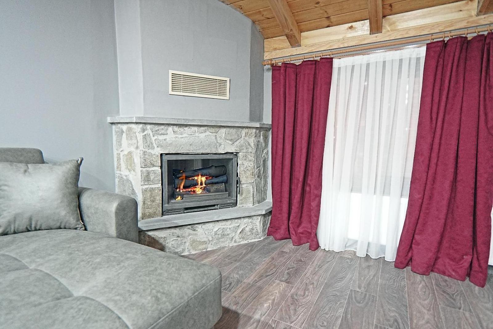 Suite with Mountain View