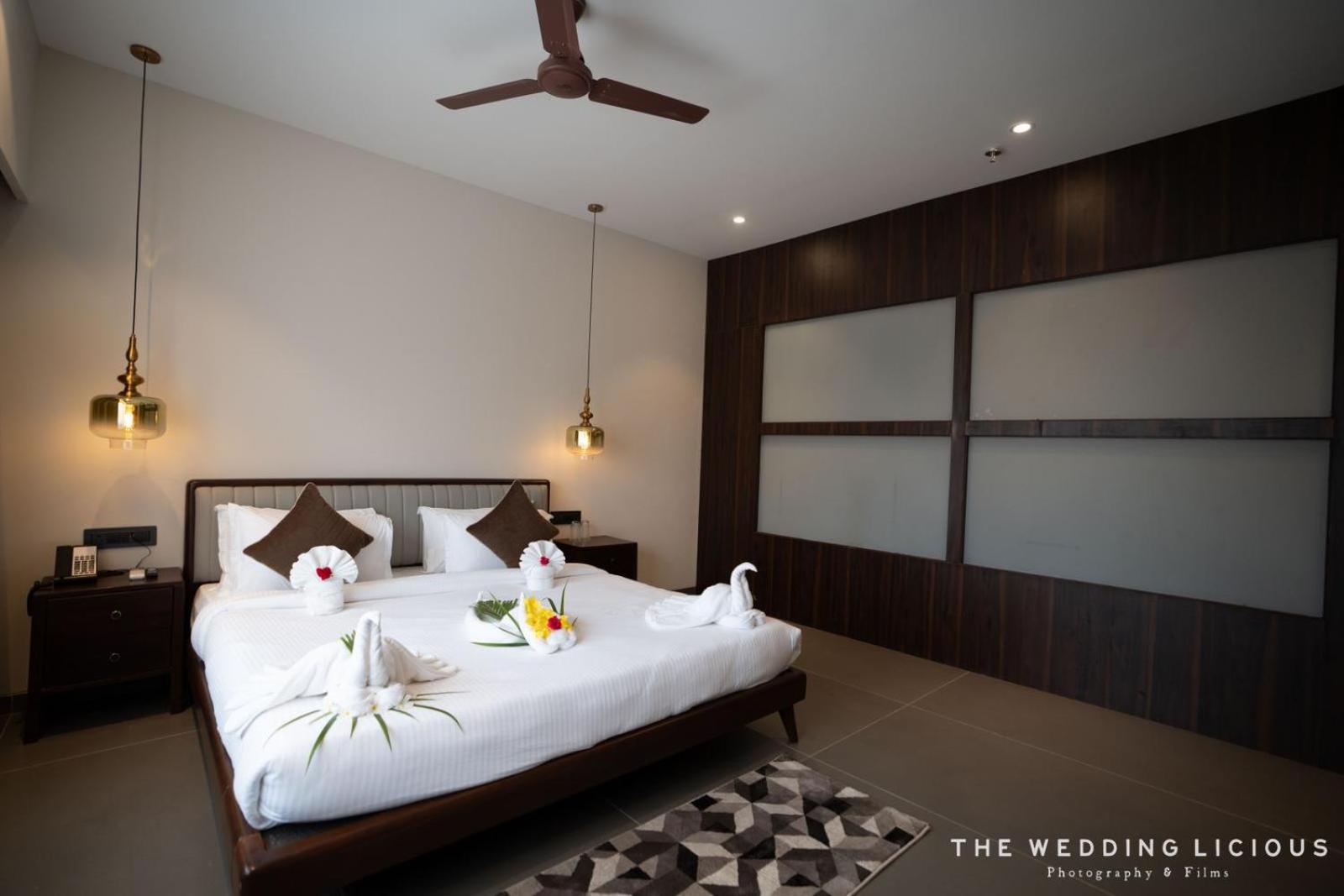 Double Room With Balcony (2 Adults + 1 Child) photo 1