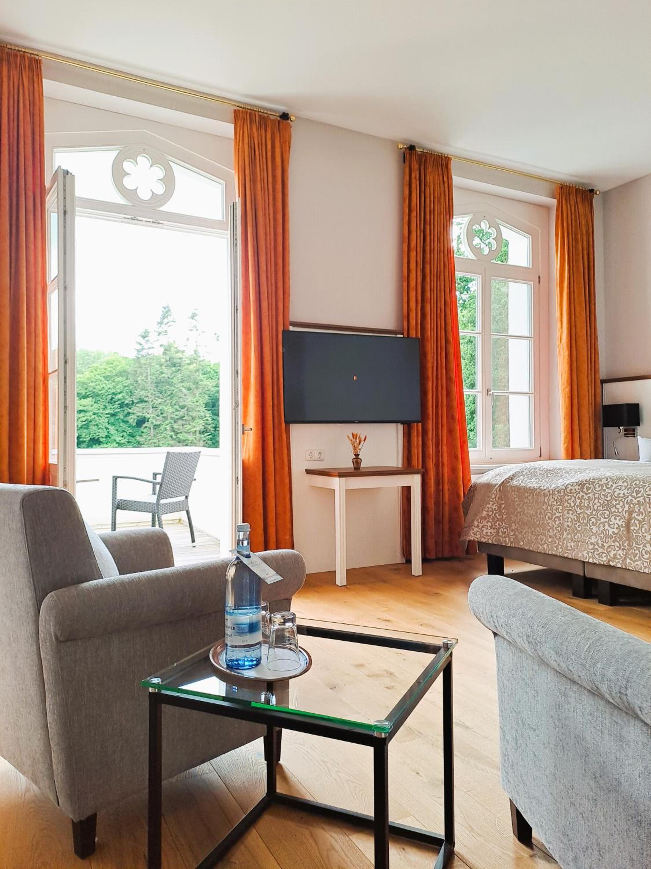 Double Room with Balcony photo 3