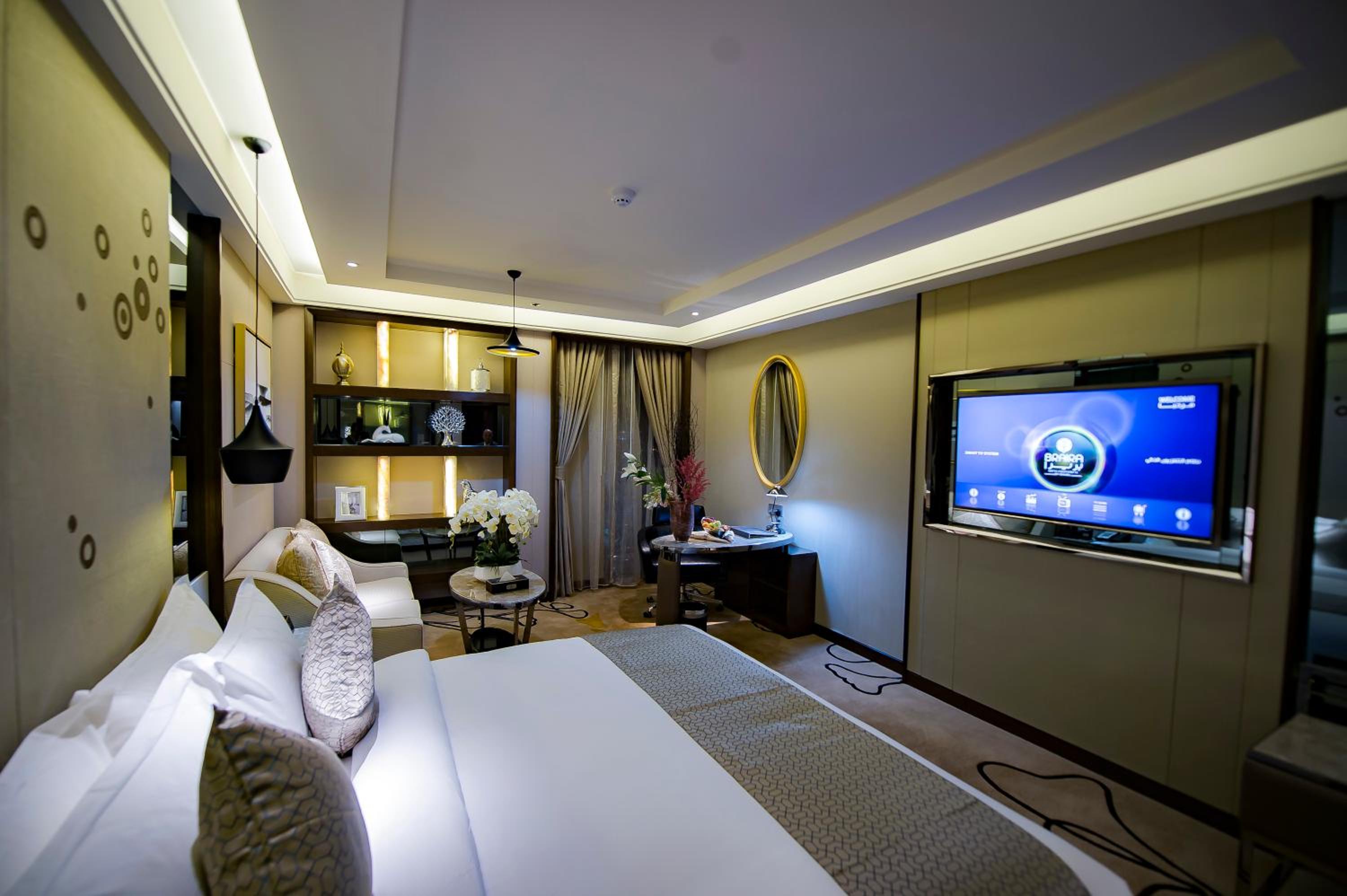 Superior Suite - Photo 5
