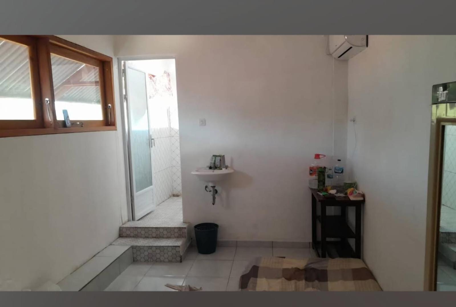 Single Room with Bathroom