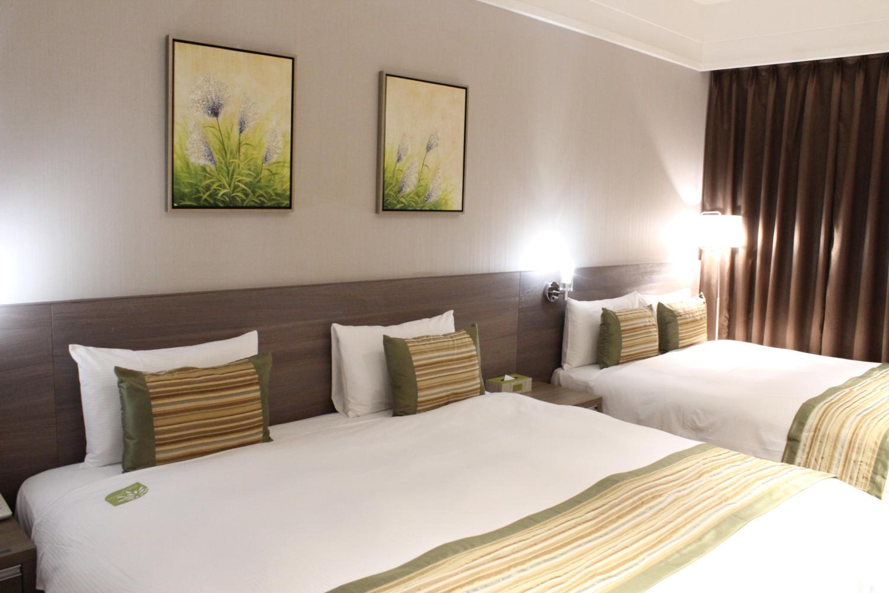 Quadruple Room (No Window)