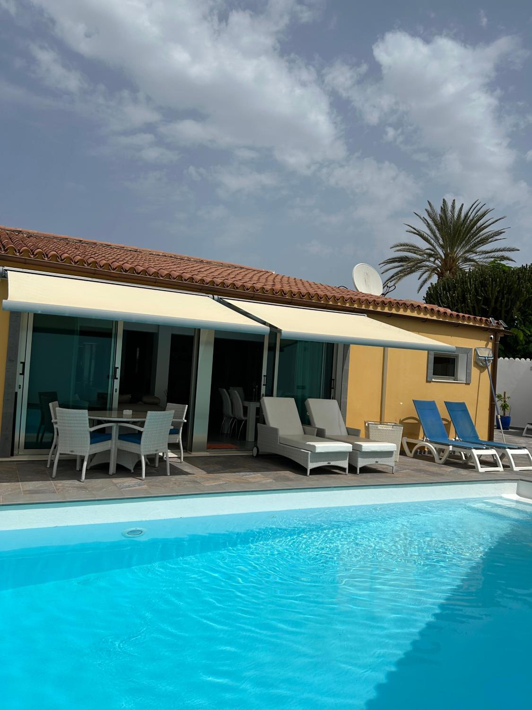 Villa with Private Pool photo 3