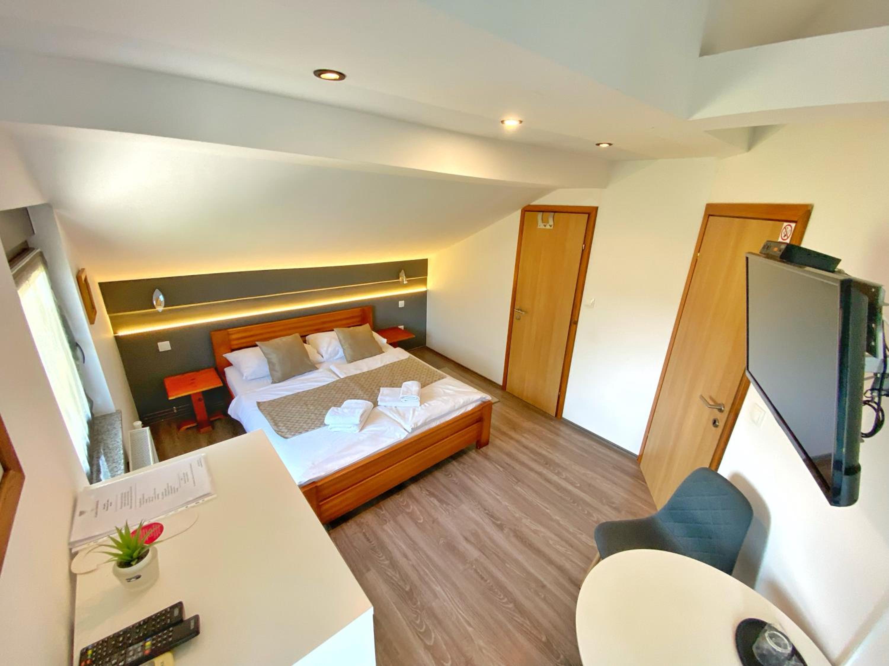 Standard Double Room photo 1