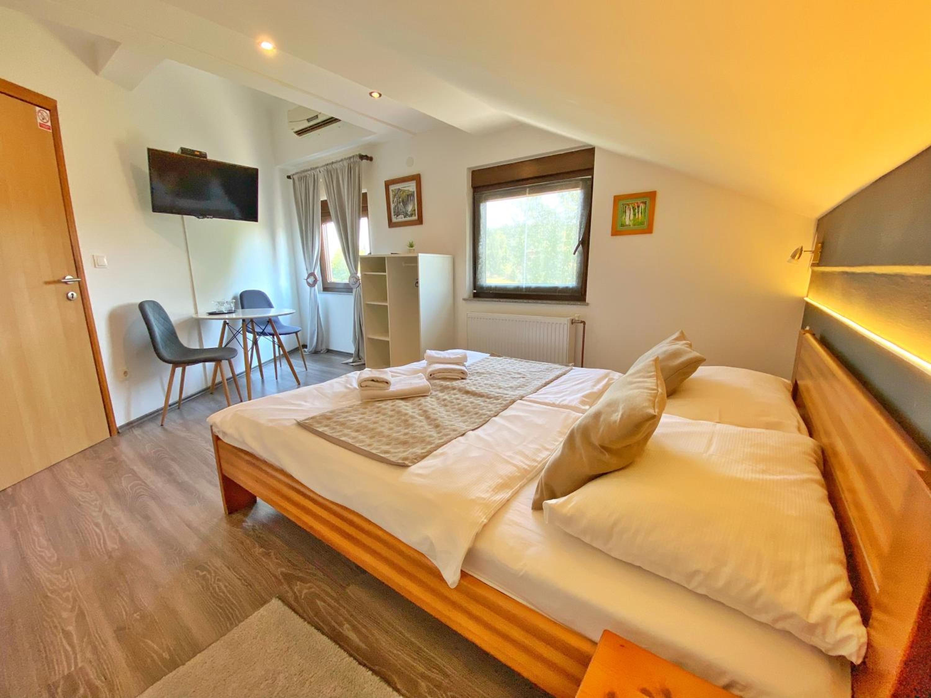 Standard Double Room photo 2