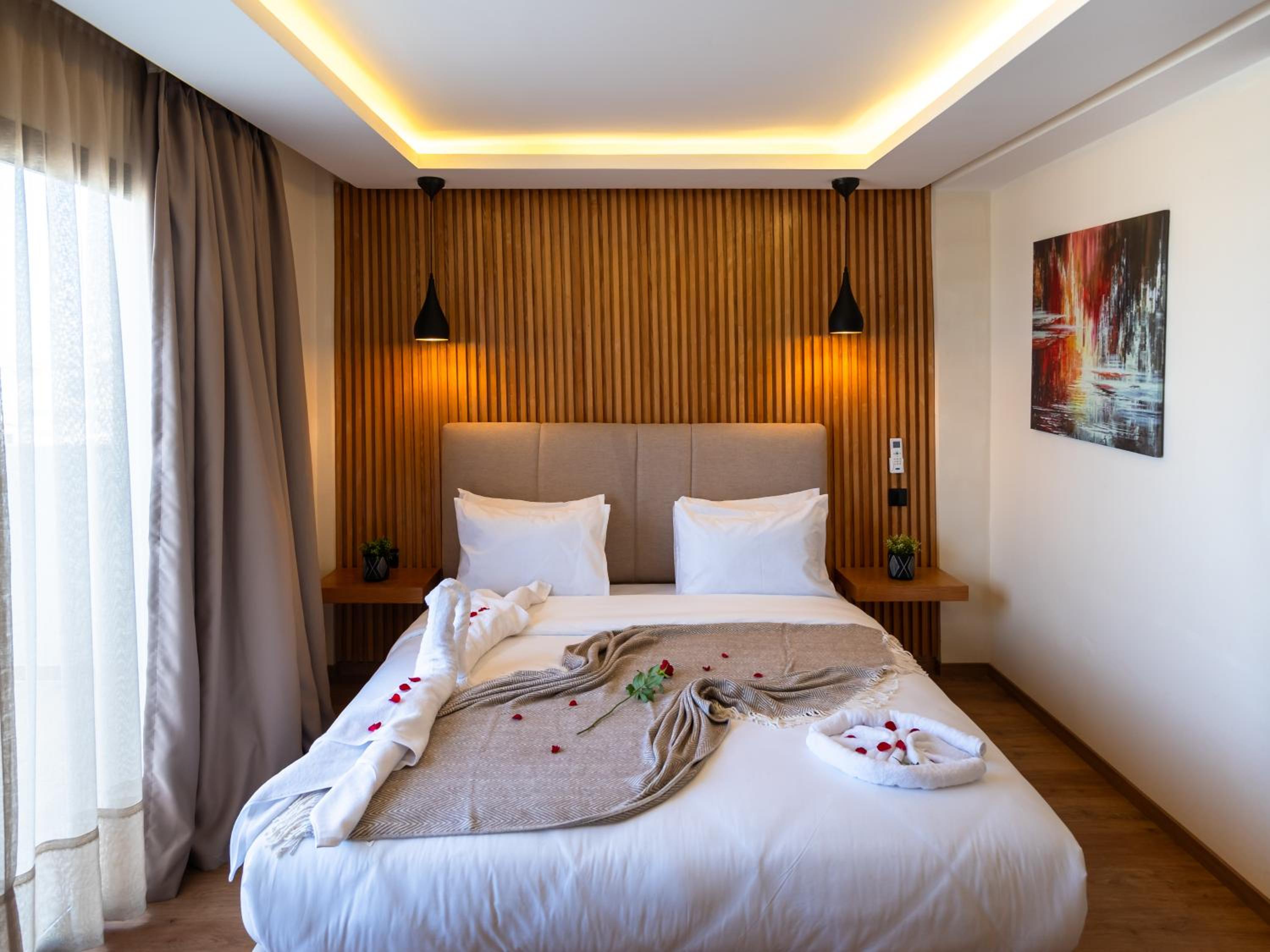 Standard Double Room - Photo 10