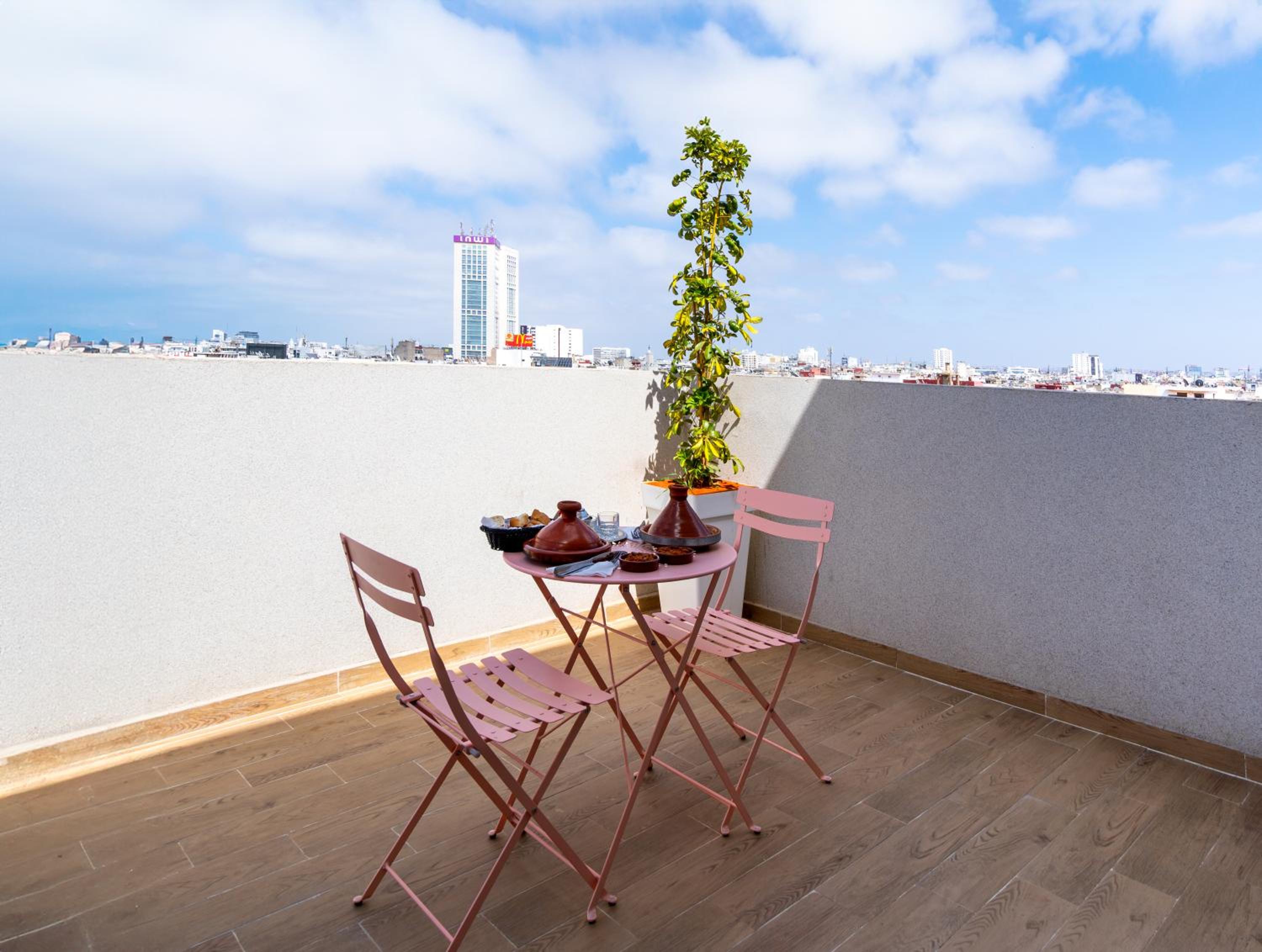 Deluxe Double or Twin Room with Balcony photo 3