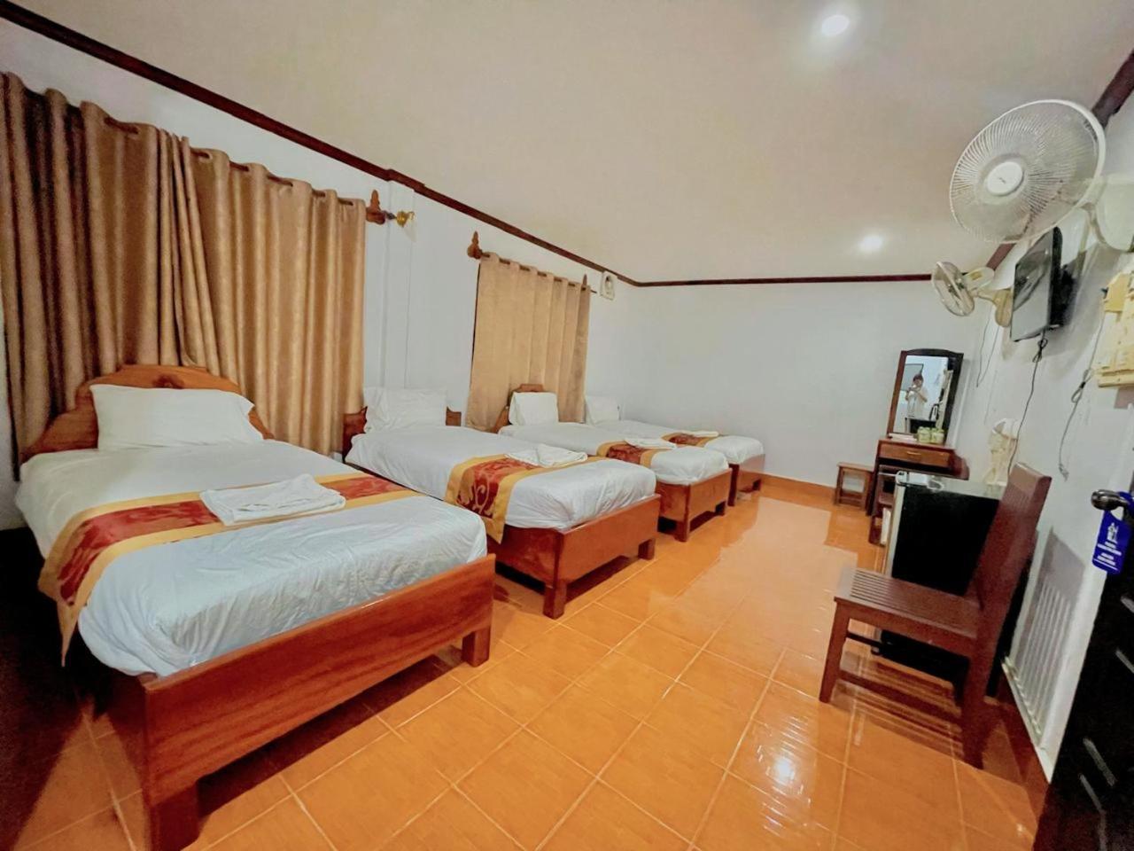 Deluxe Quadruple Room - Photo 3