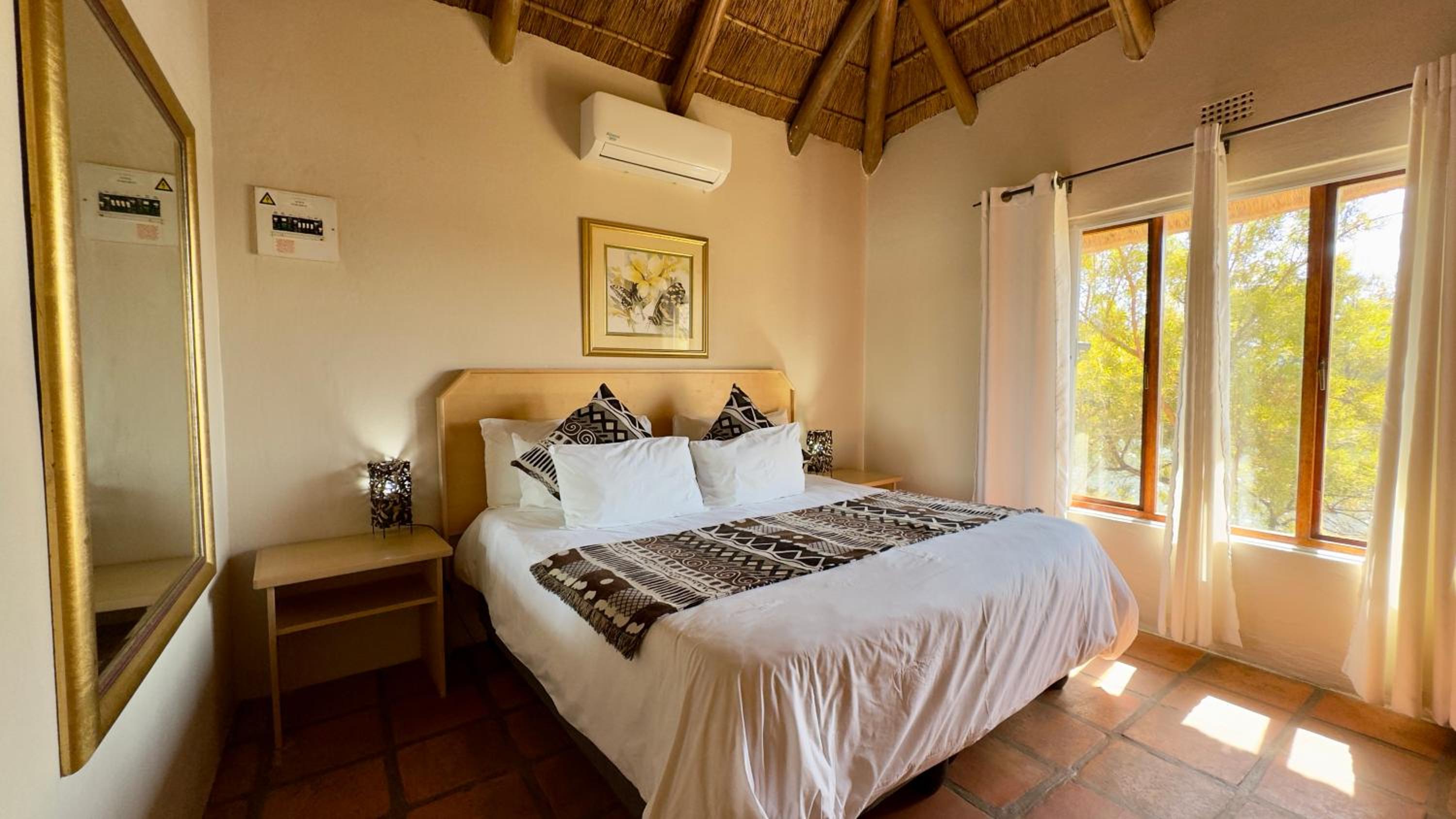 Thatch Cottage With Patio photo 1