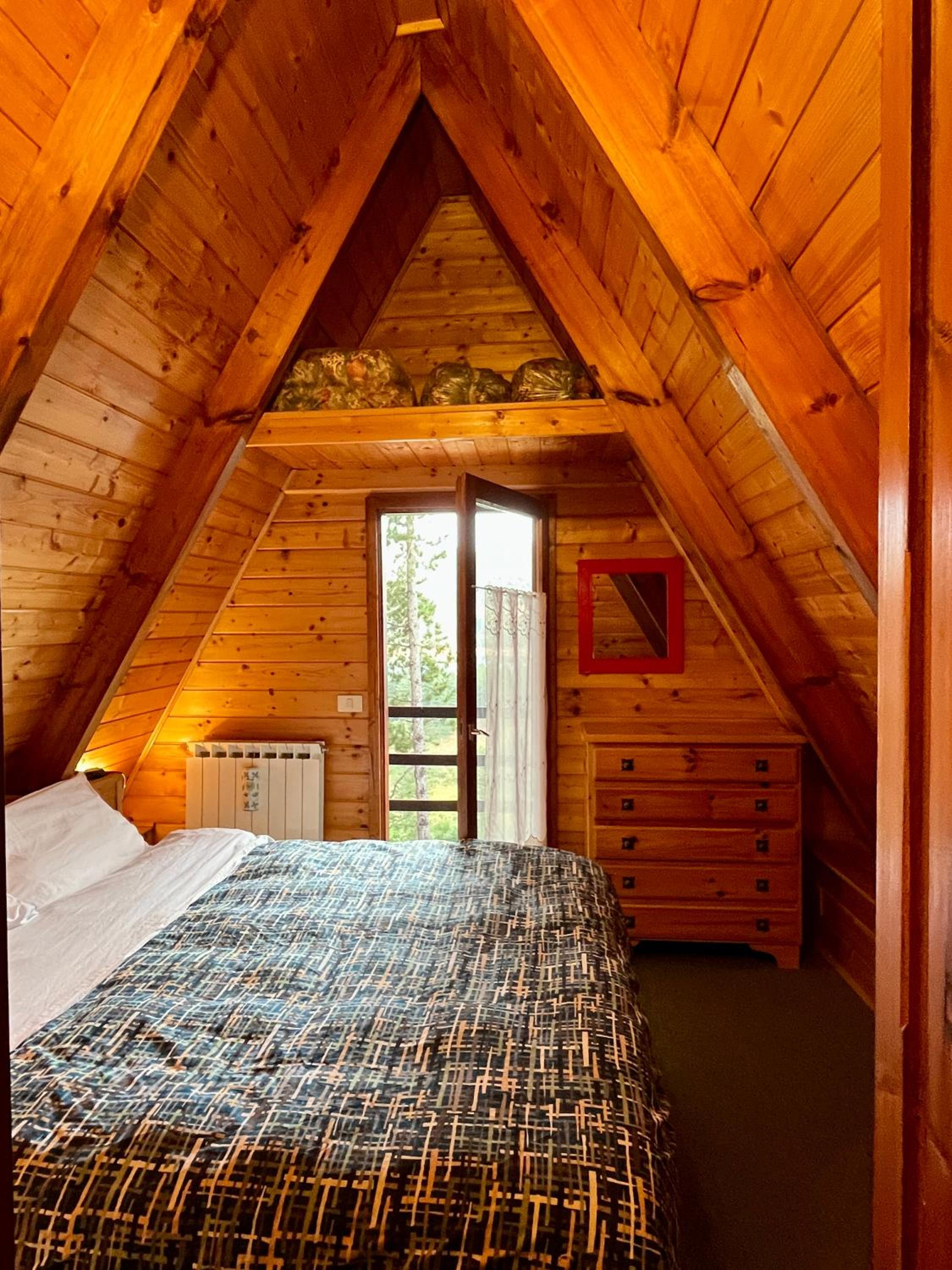Three-Bedroom Chalet photo 1