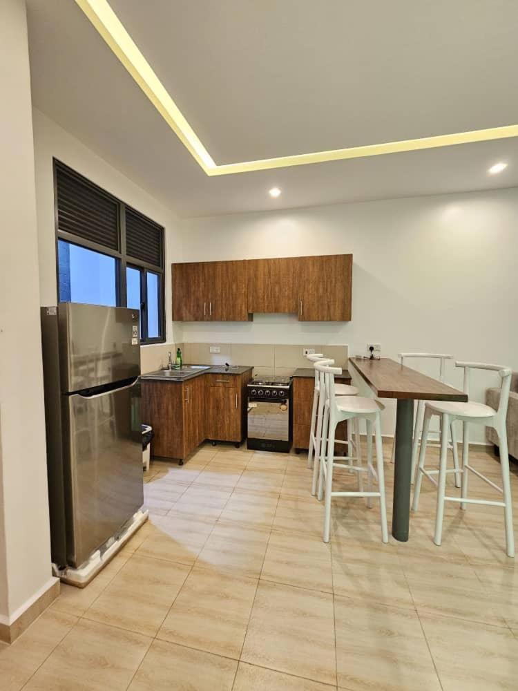 One-Bedroom Apartment photo 2