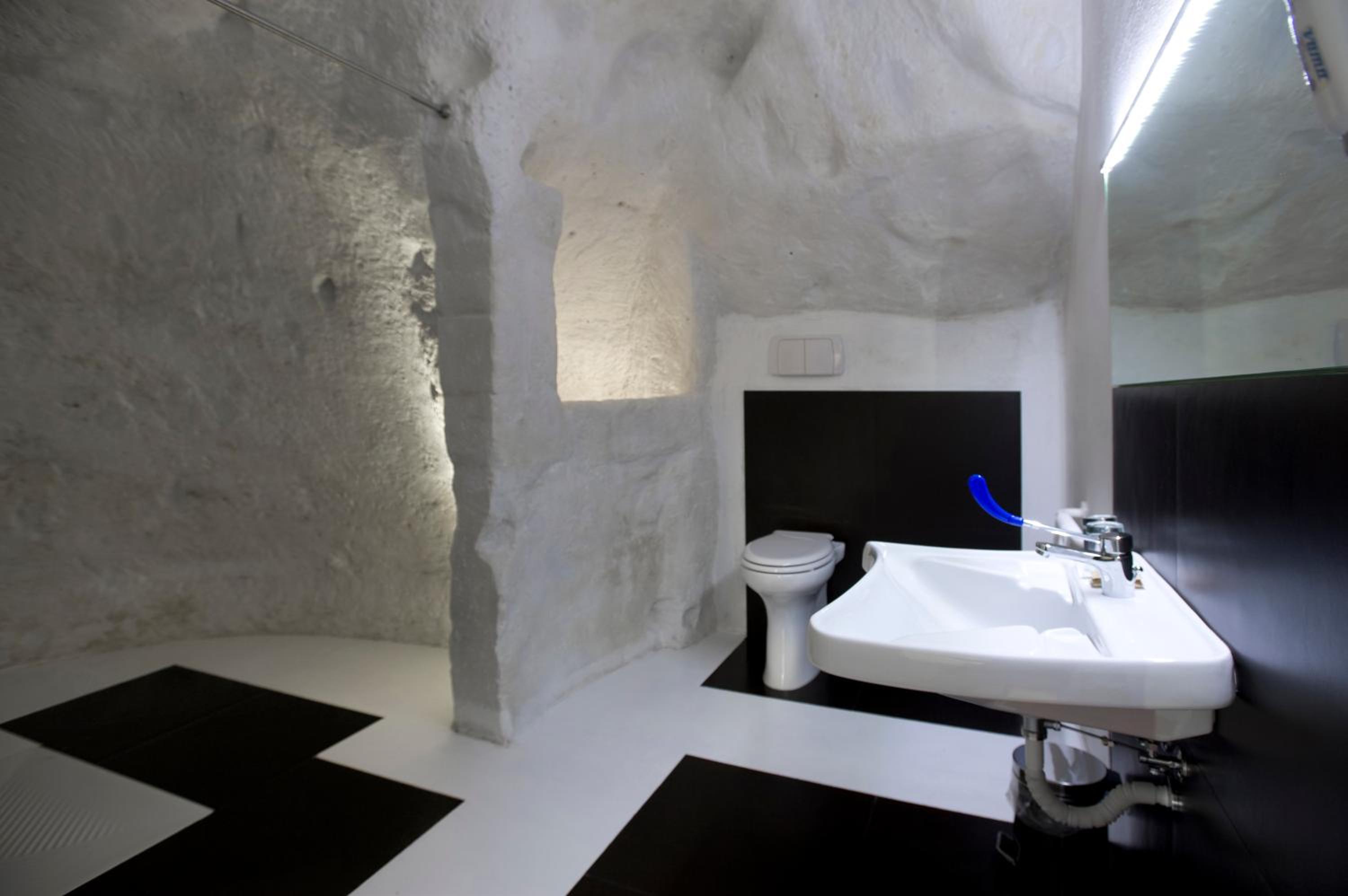 Superior Quadruple Room - Photo 15