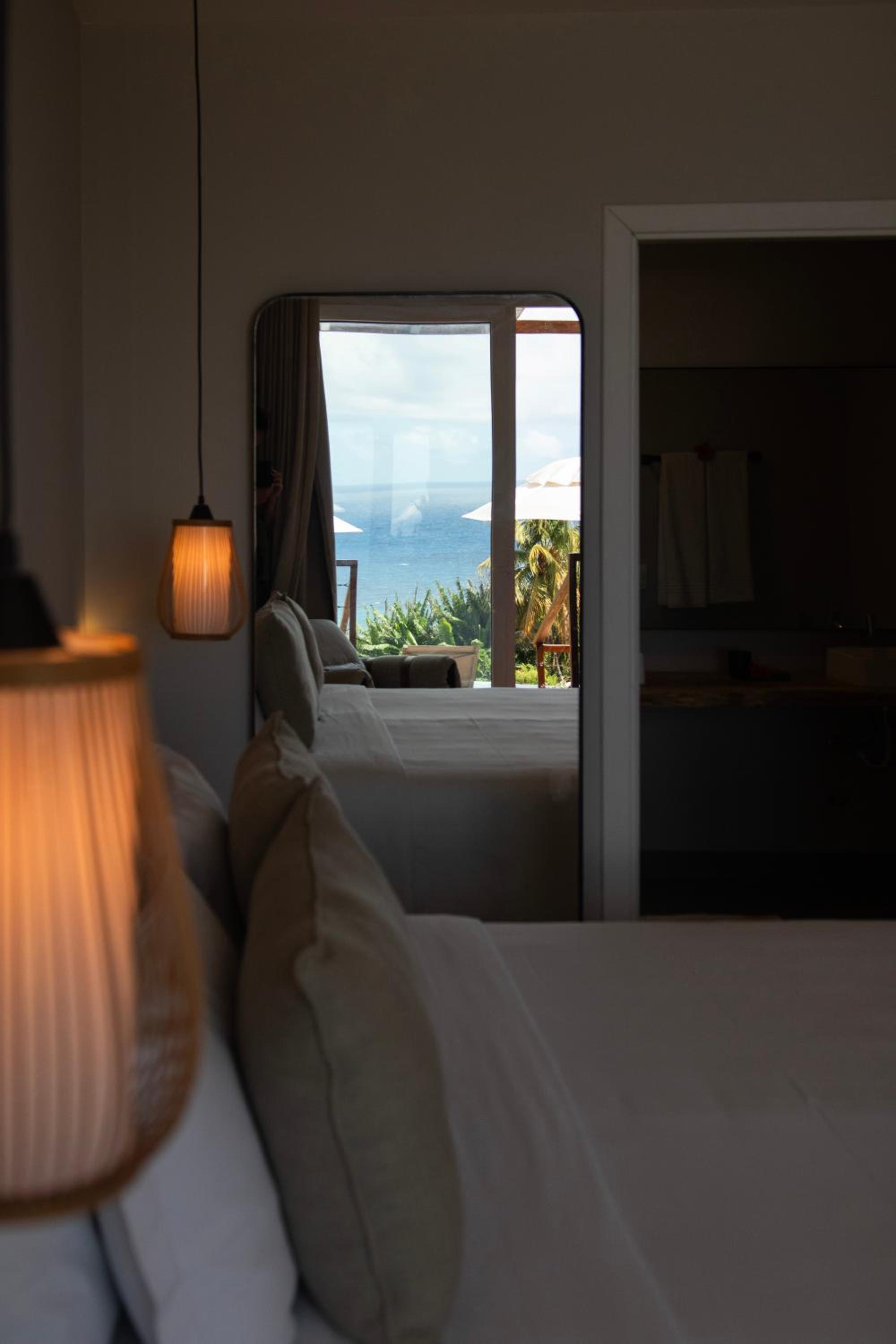 Deluxe Double Room with Balcony and Sea View photo 2