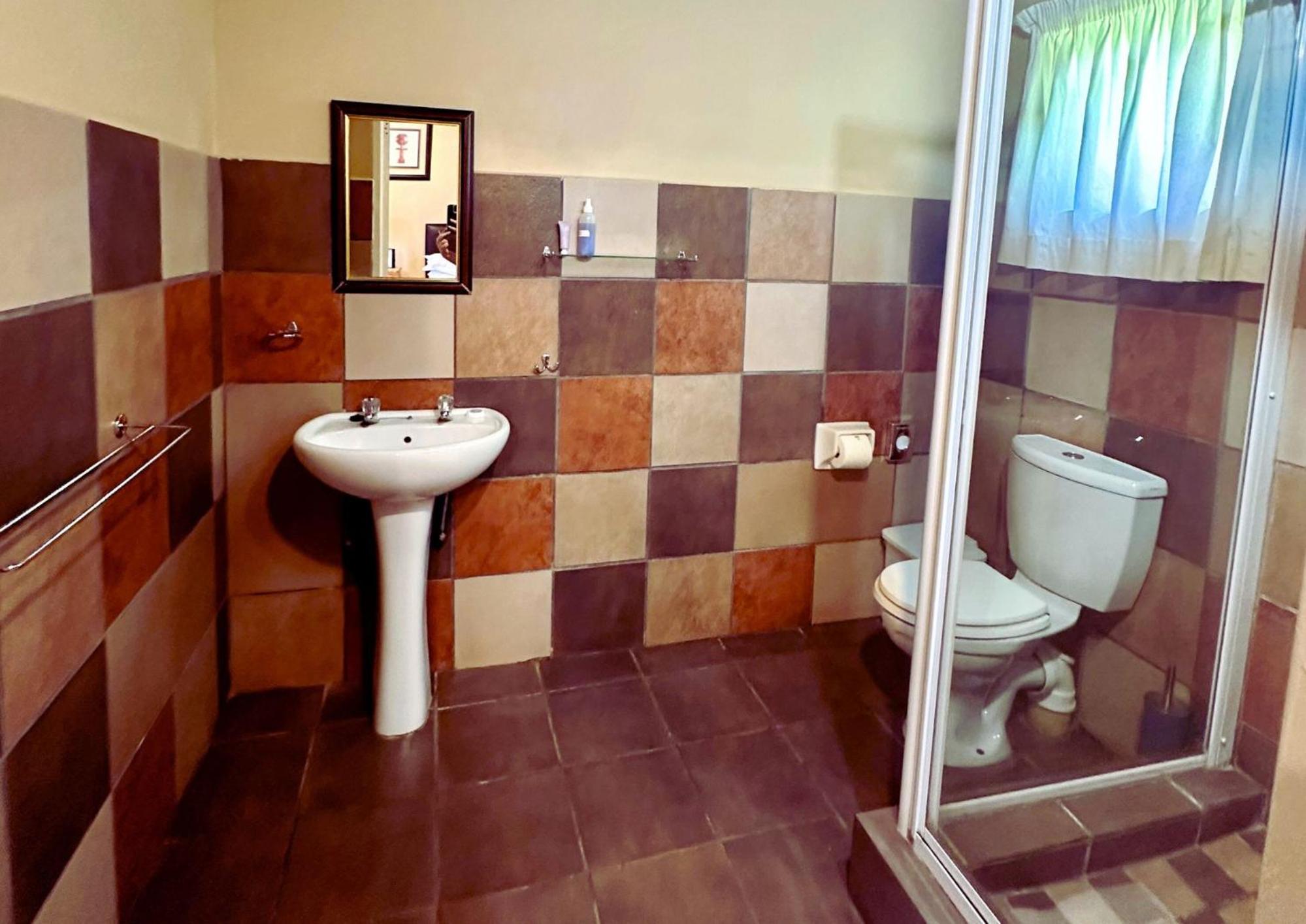 Comfort Triple Room with Shower photo 3