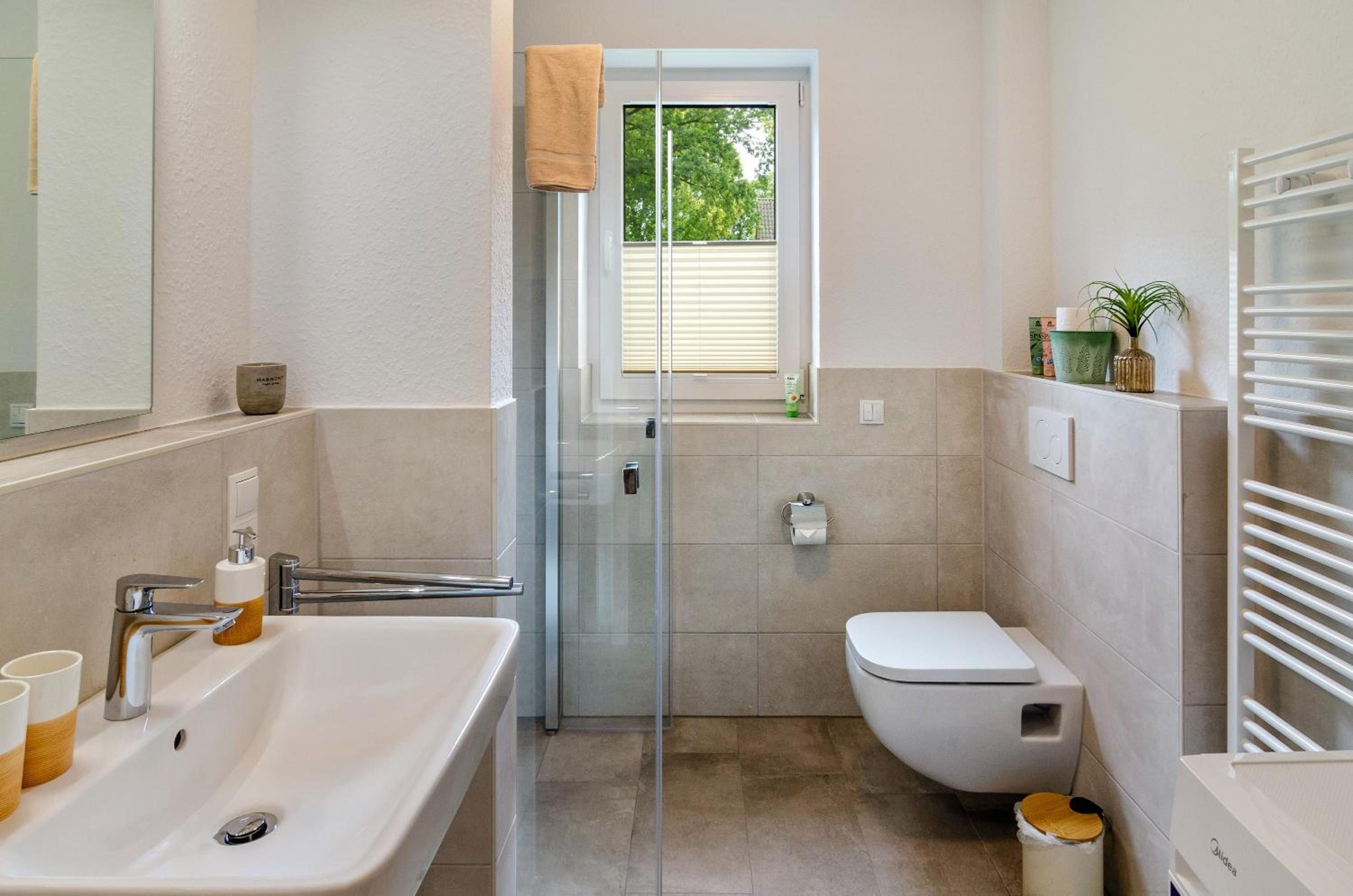 One-Bedroom Apartment with Garden photo 2