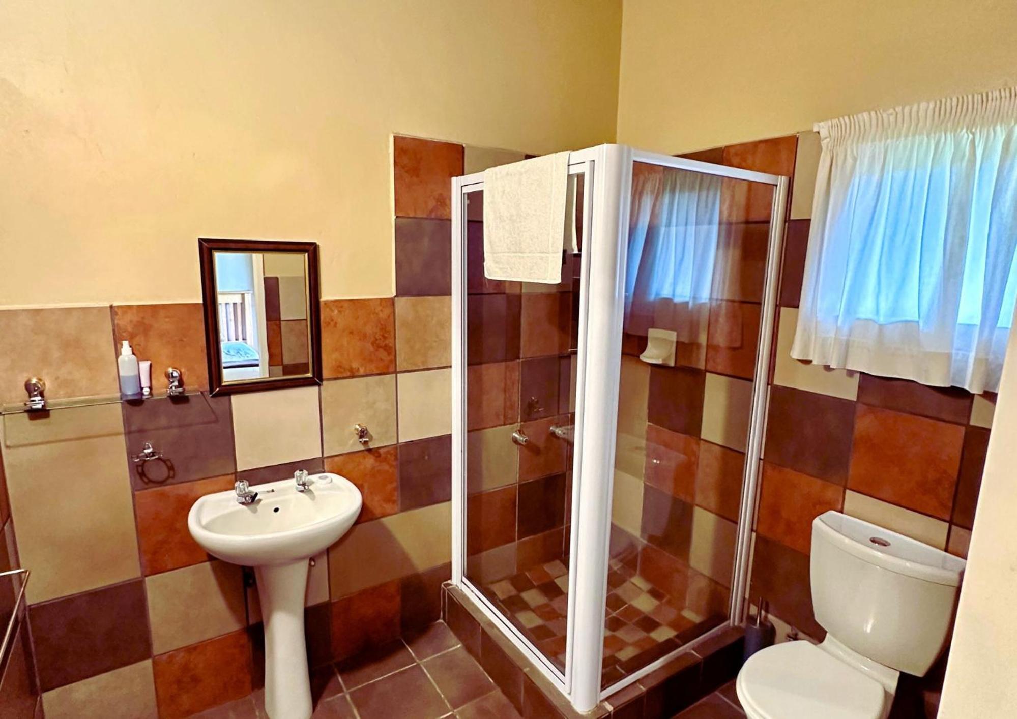 Deluxe King Room photo 2