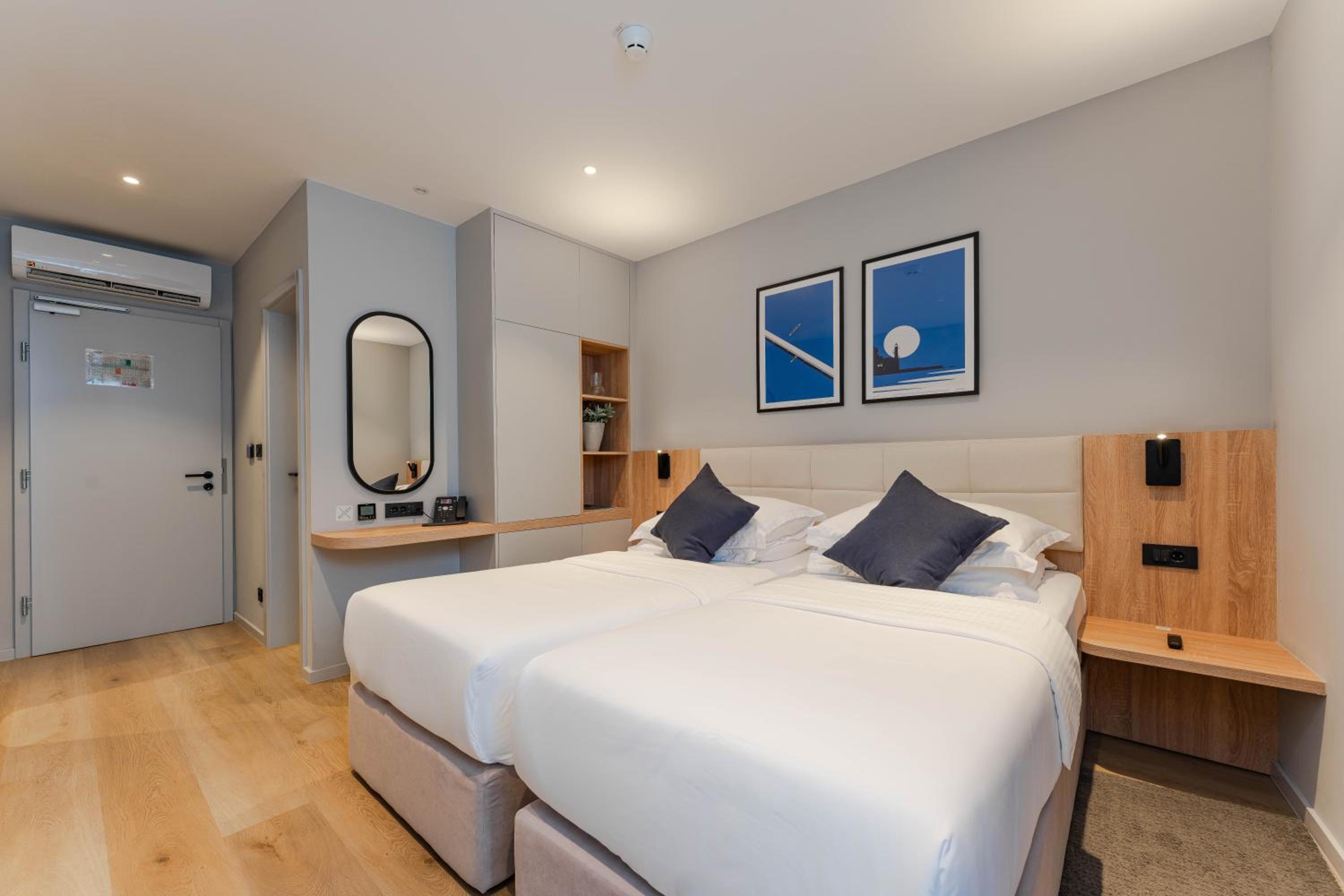 Superior Twin Room - Photo 2