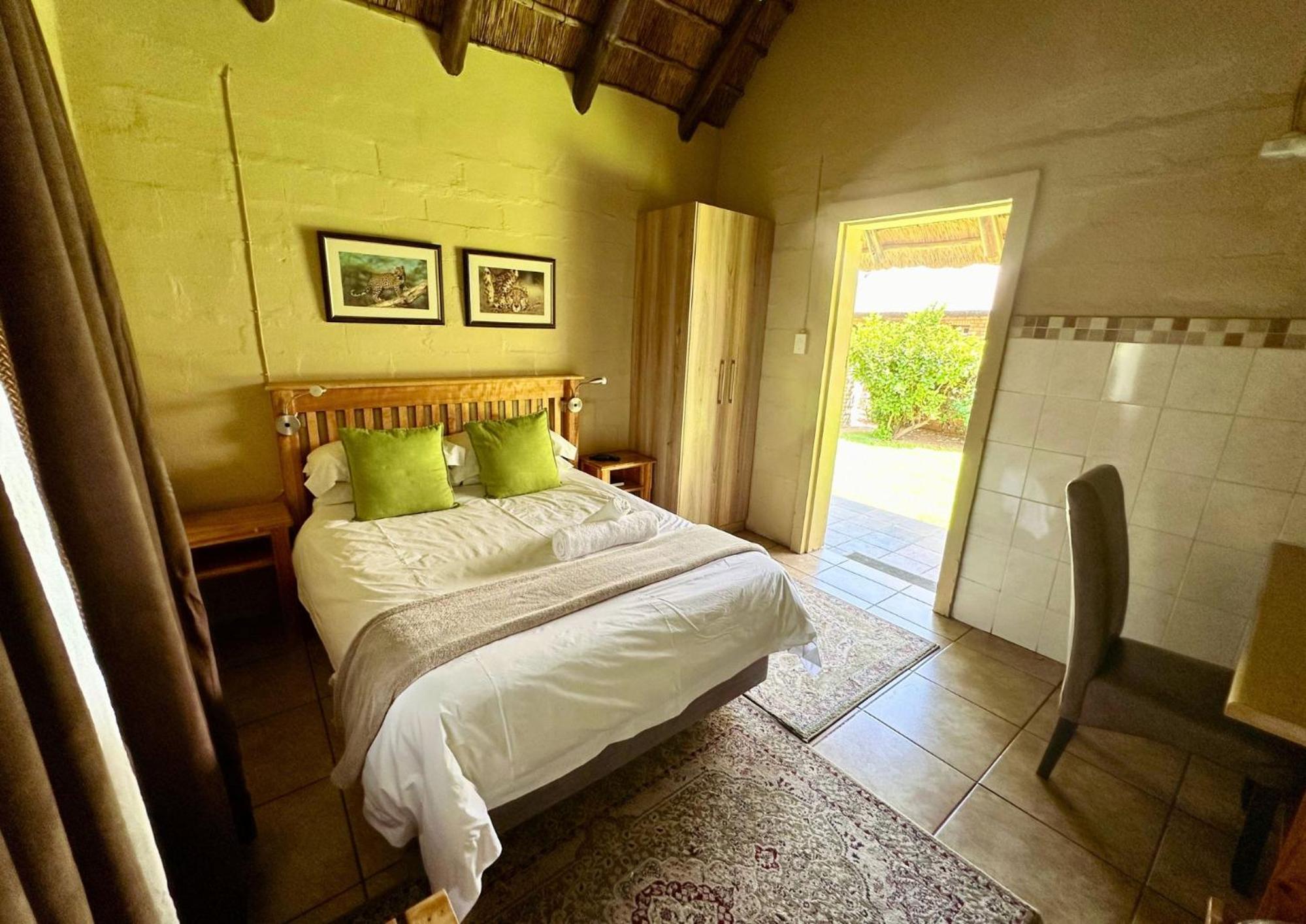 Deluxe Double Room with Shower photo 1