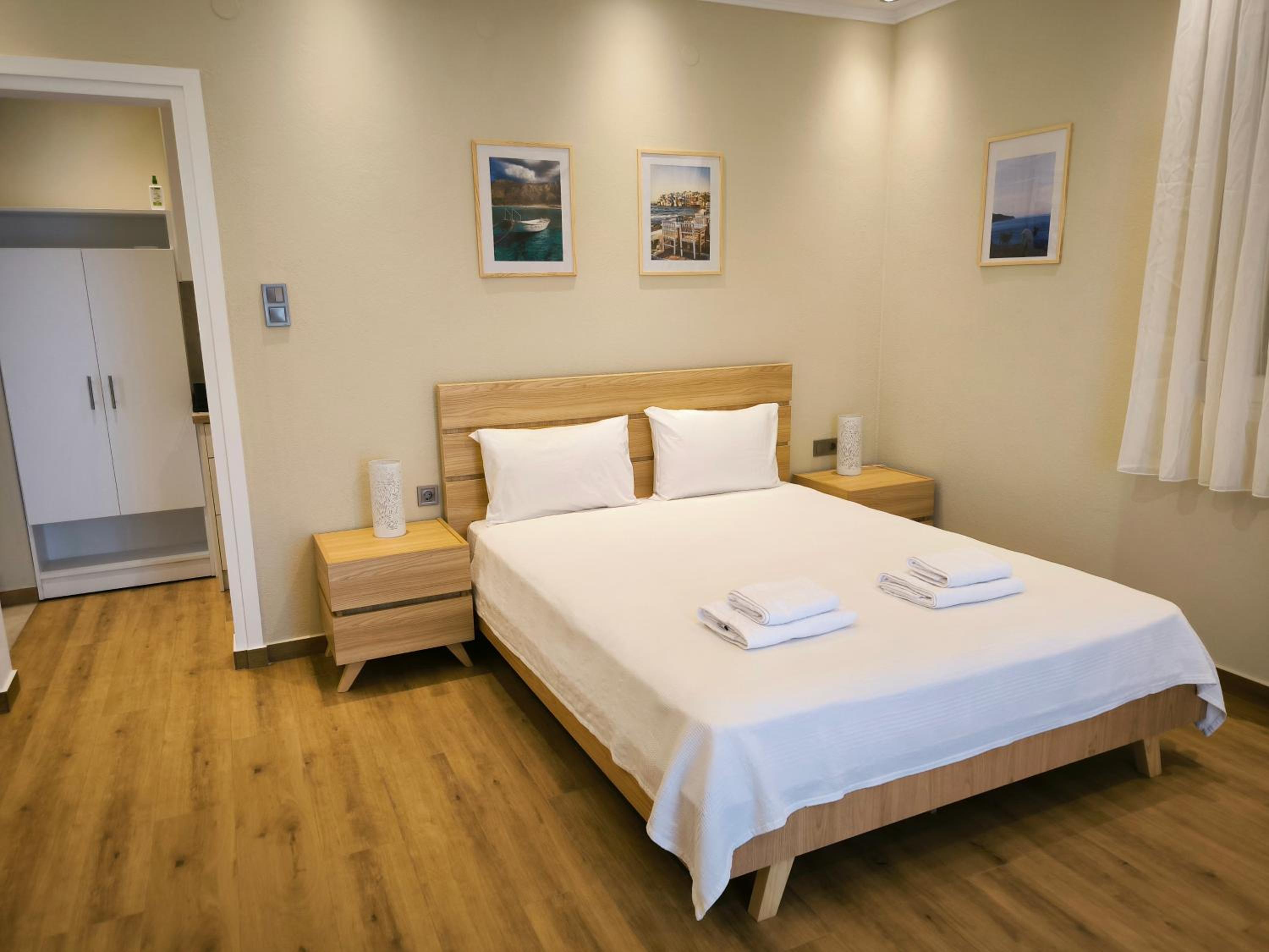 Studio Apartment with Sea View photo 1