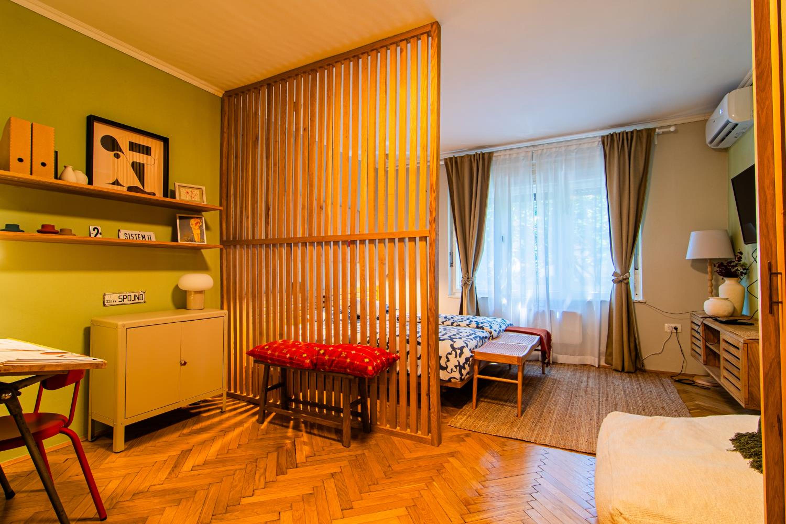 Studio Apartment
