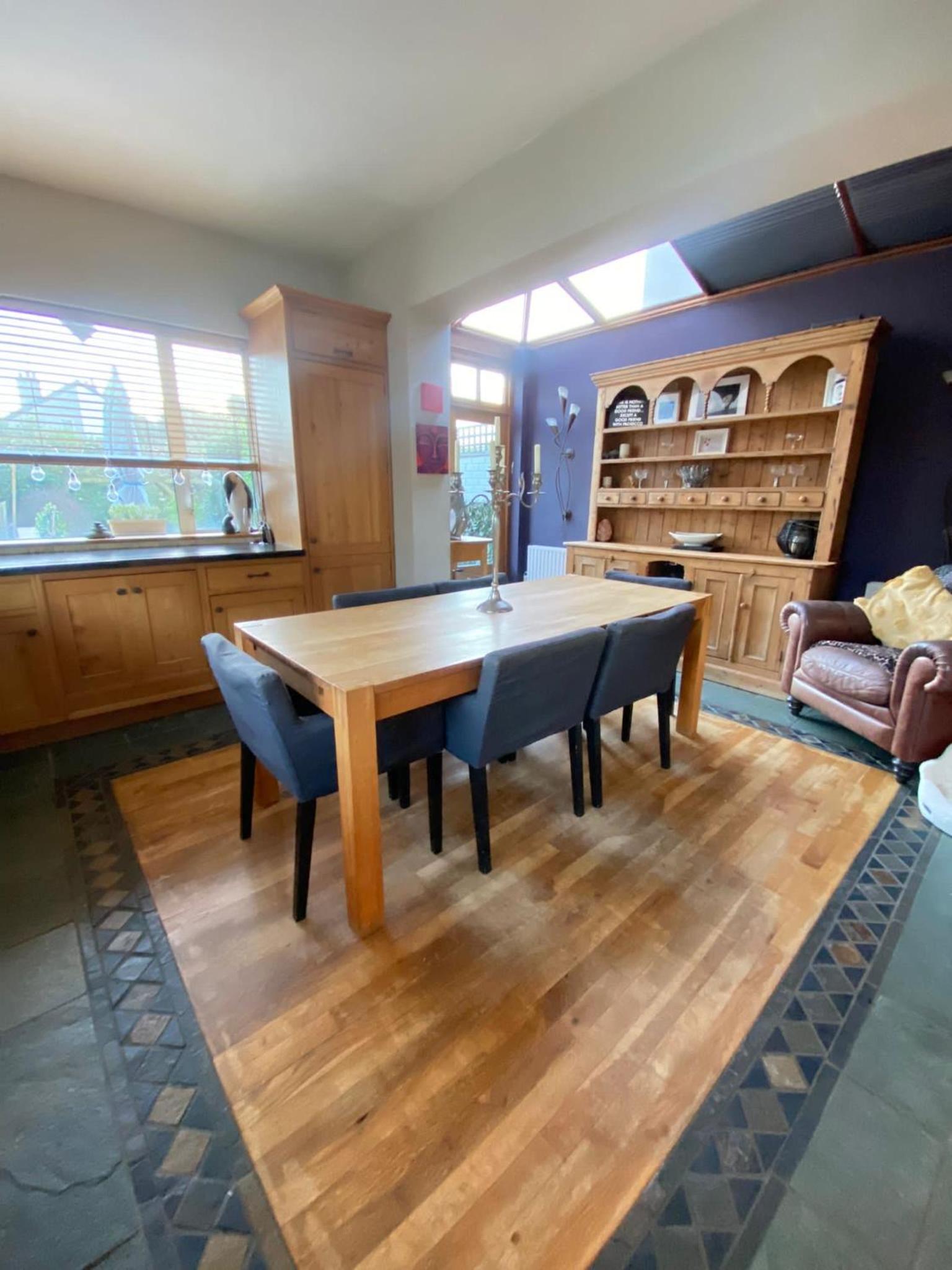 Three-Bedroom House photo 3