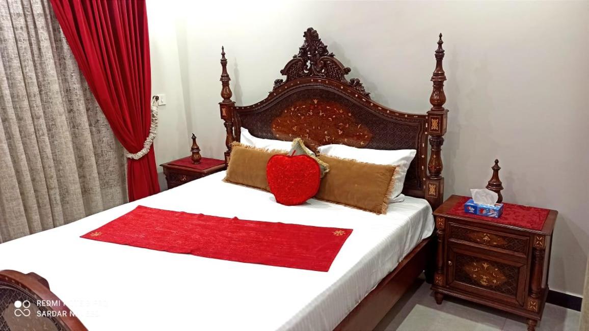 Deluxe Double Room (2 Adults + 1 Child) photo 2