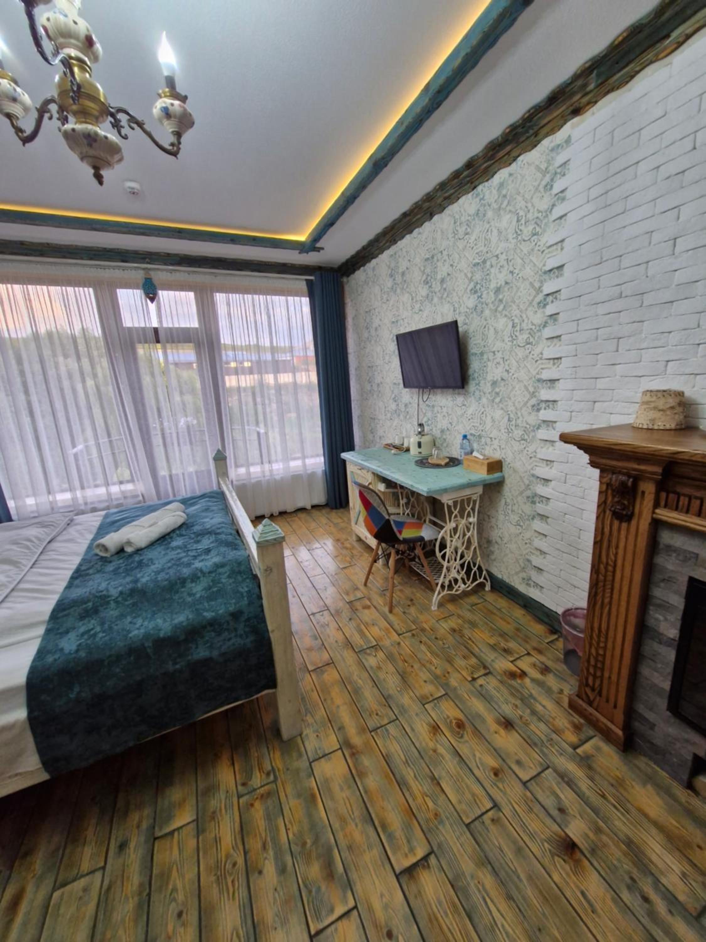 Deluxe Double Room with Balcony photo 2