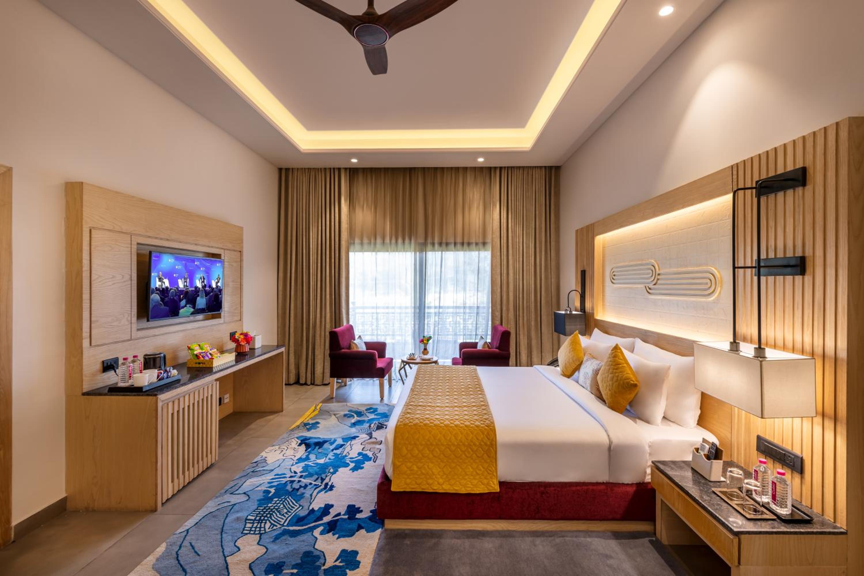 Elegant Room - King Bed: Enjoy 20% off on F&B - Photo 3
