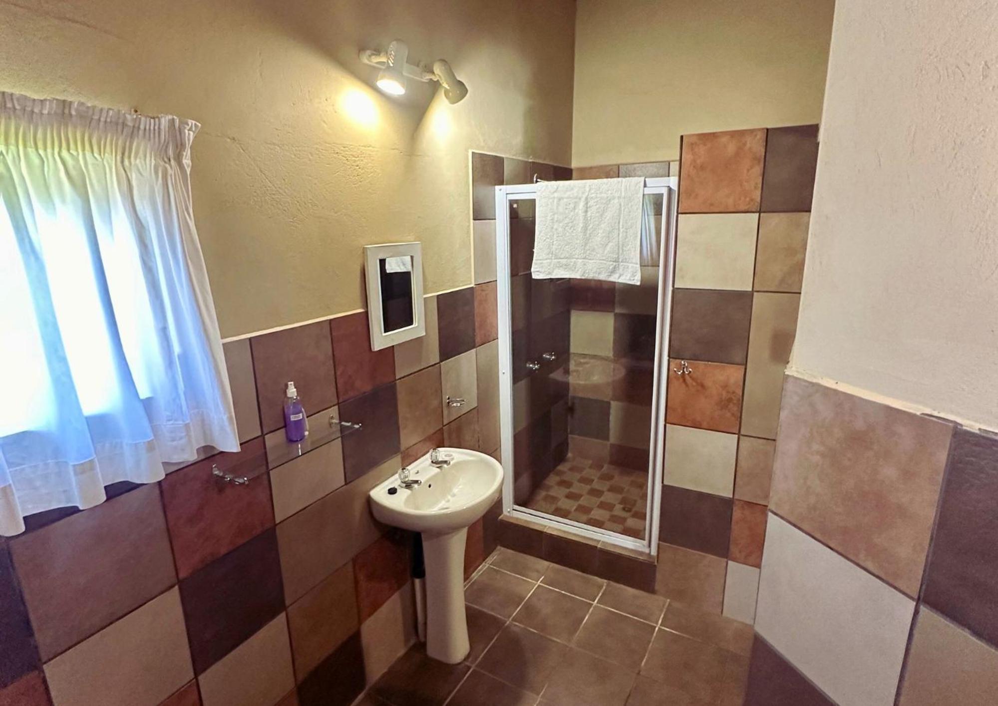 Family Room with Bath photo 3