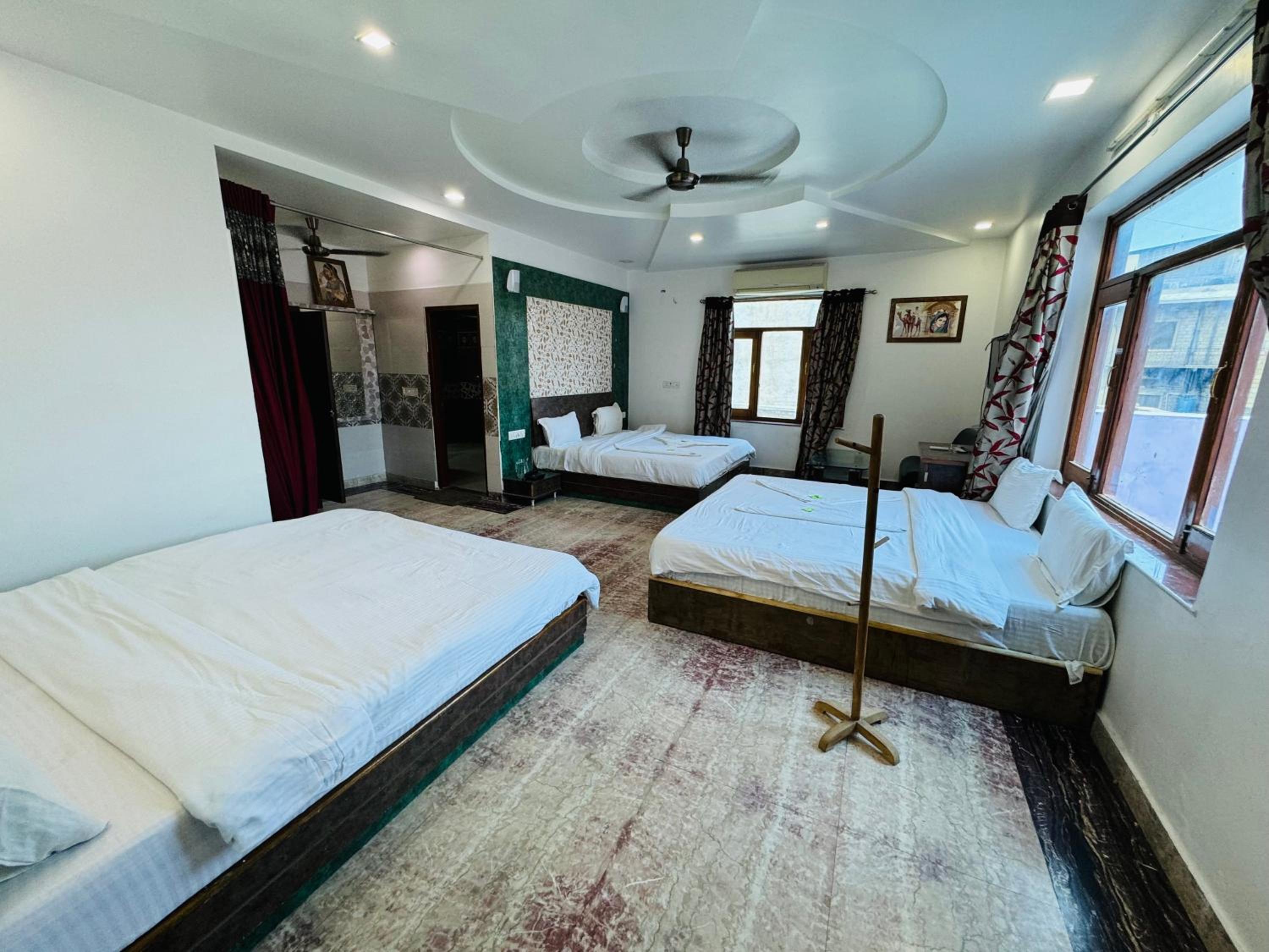 Family Suite - Photo 1
