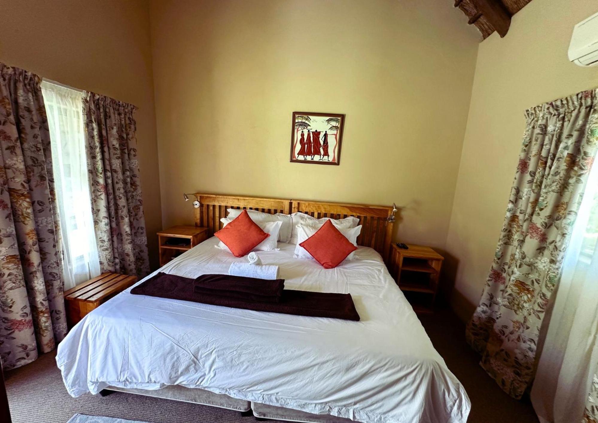 Deluxe Double Room with Shower photo 1
