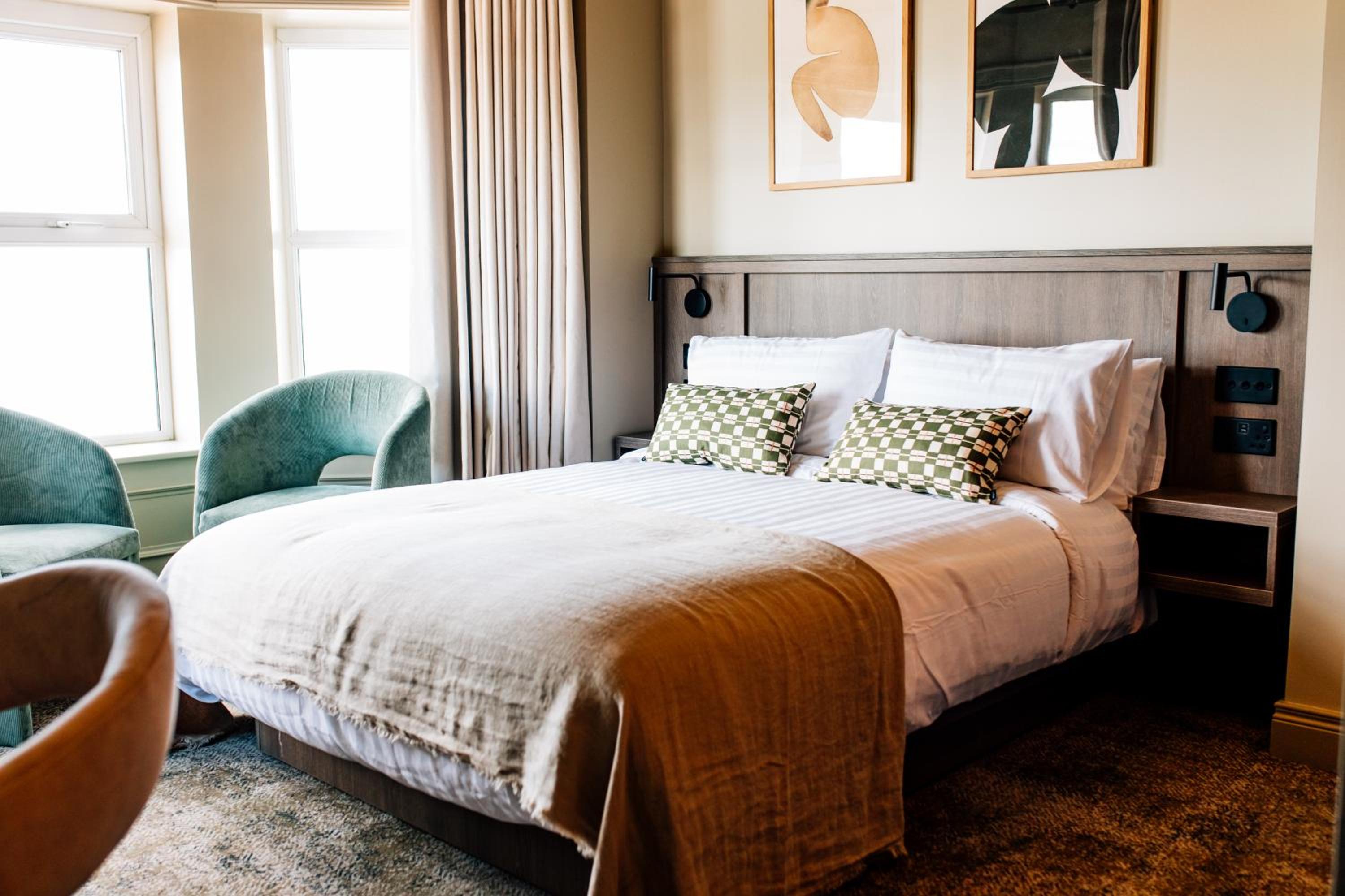 Superior King Room