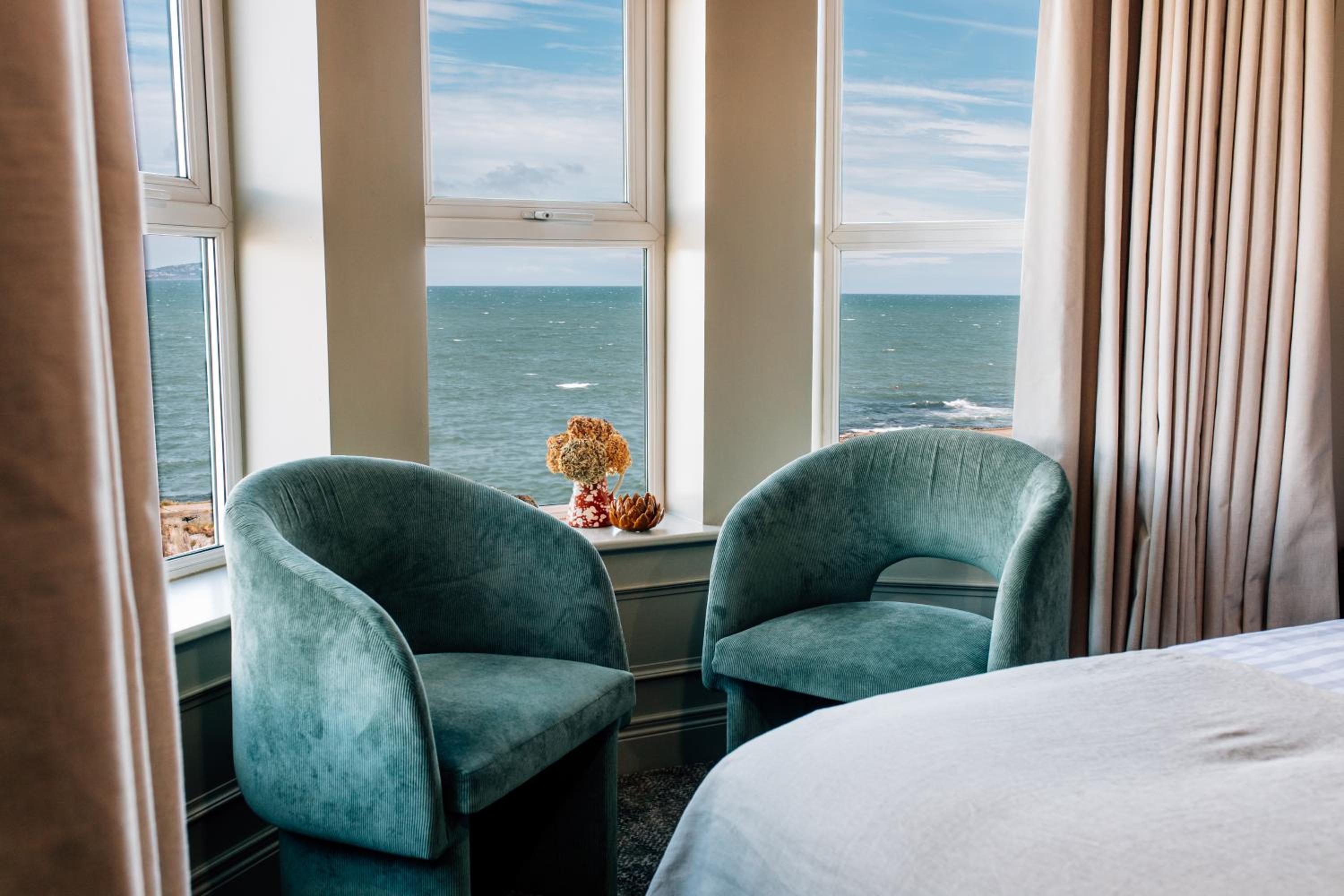 Superior King Room photo 2