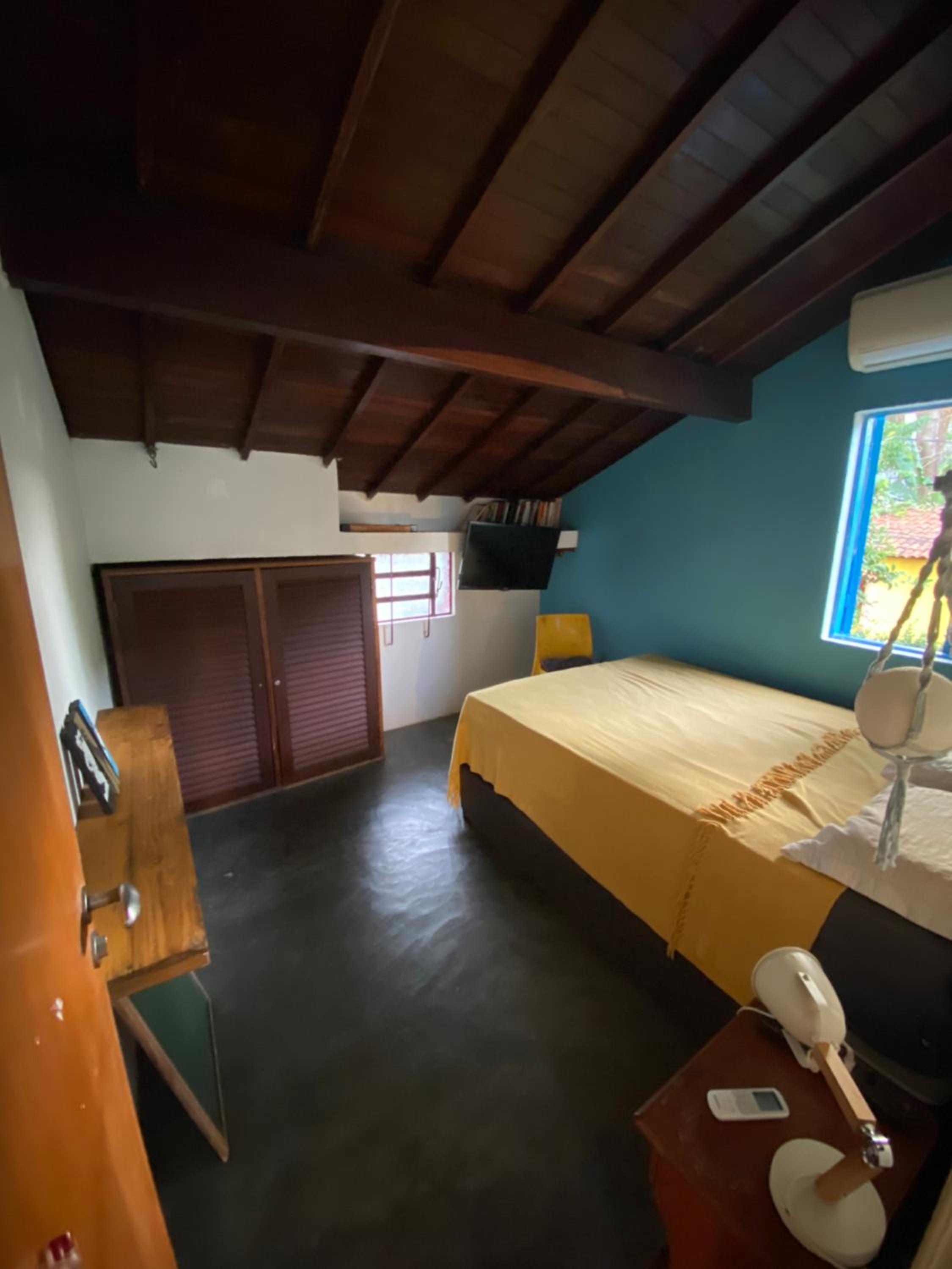 Three-Bedroom House photo 3