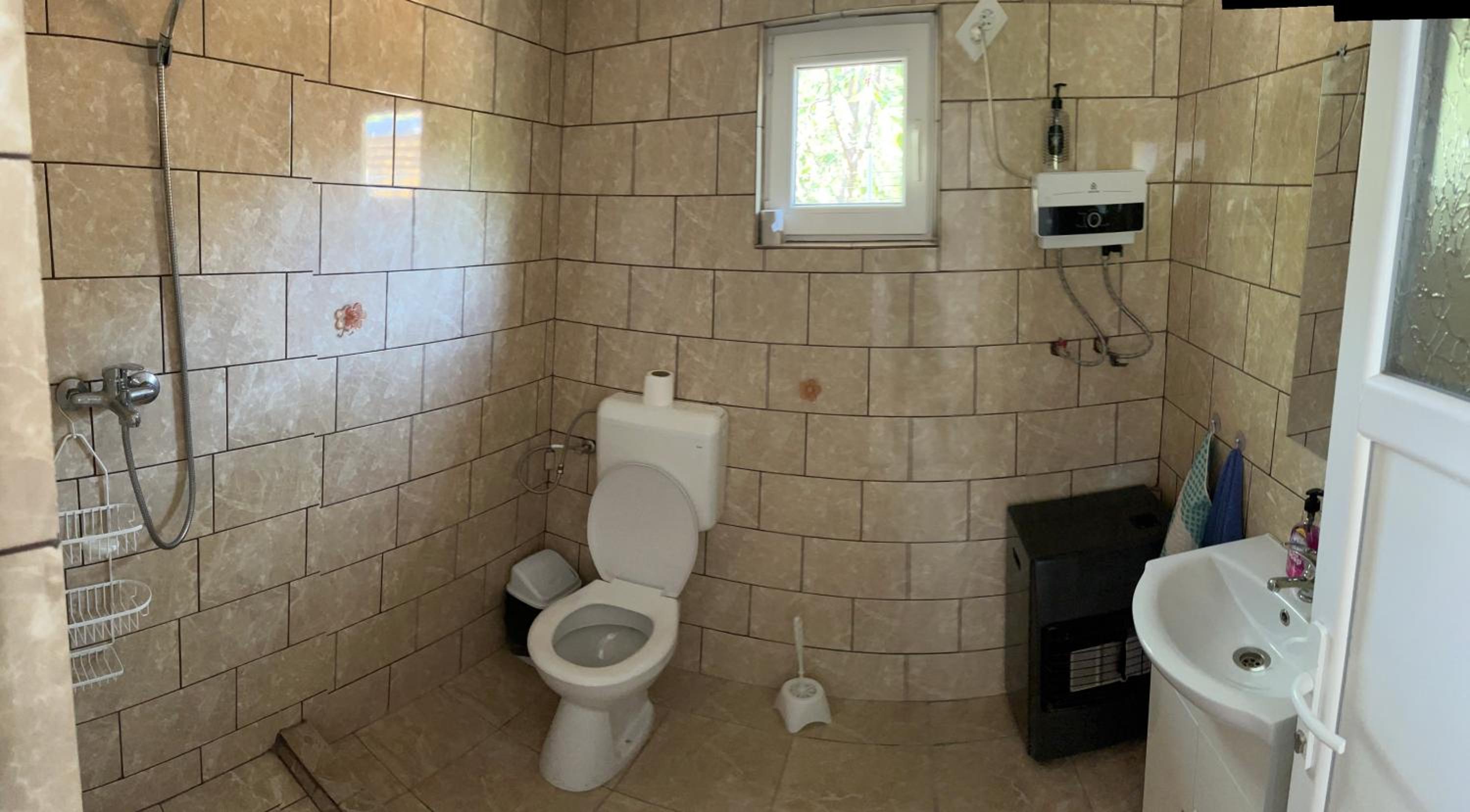 One-Bedroom House photo 2