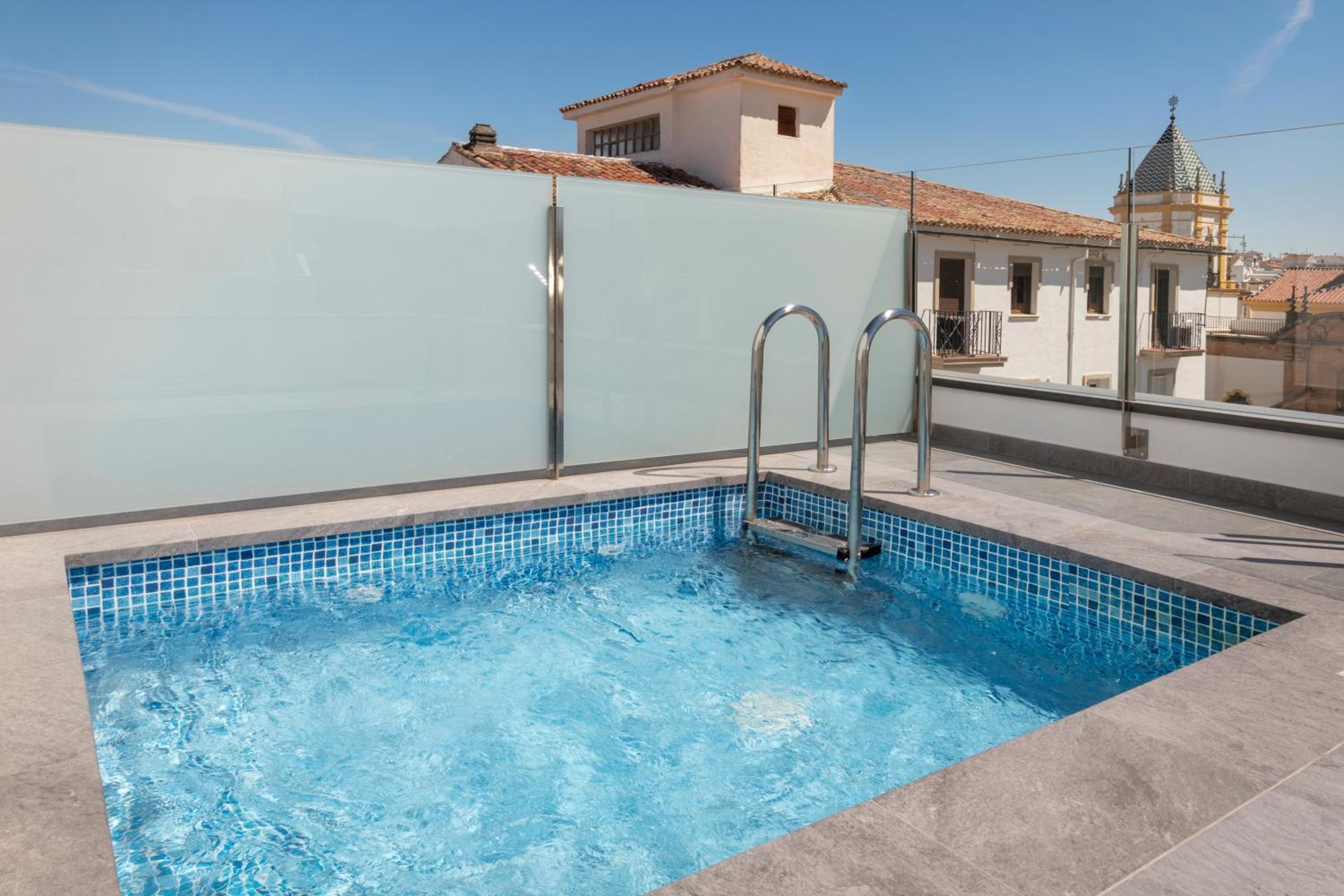 Junior Suite with Private Pool photo 2