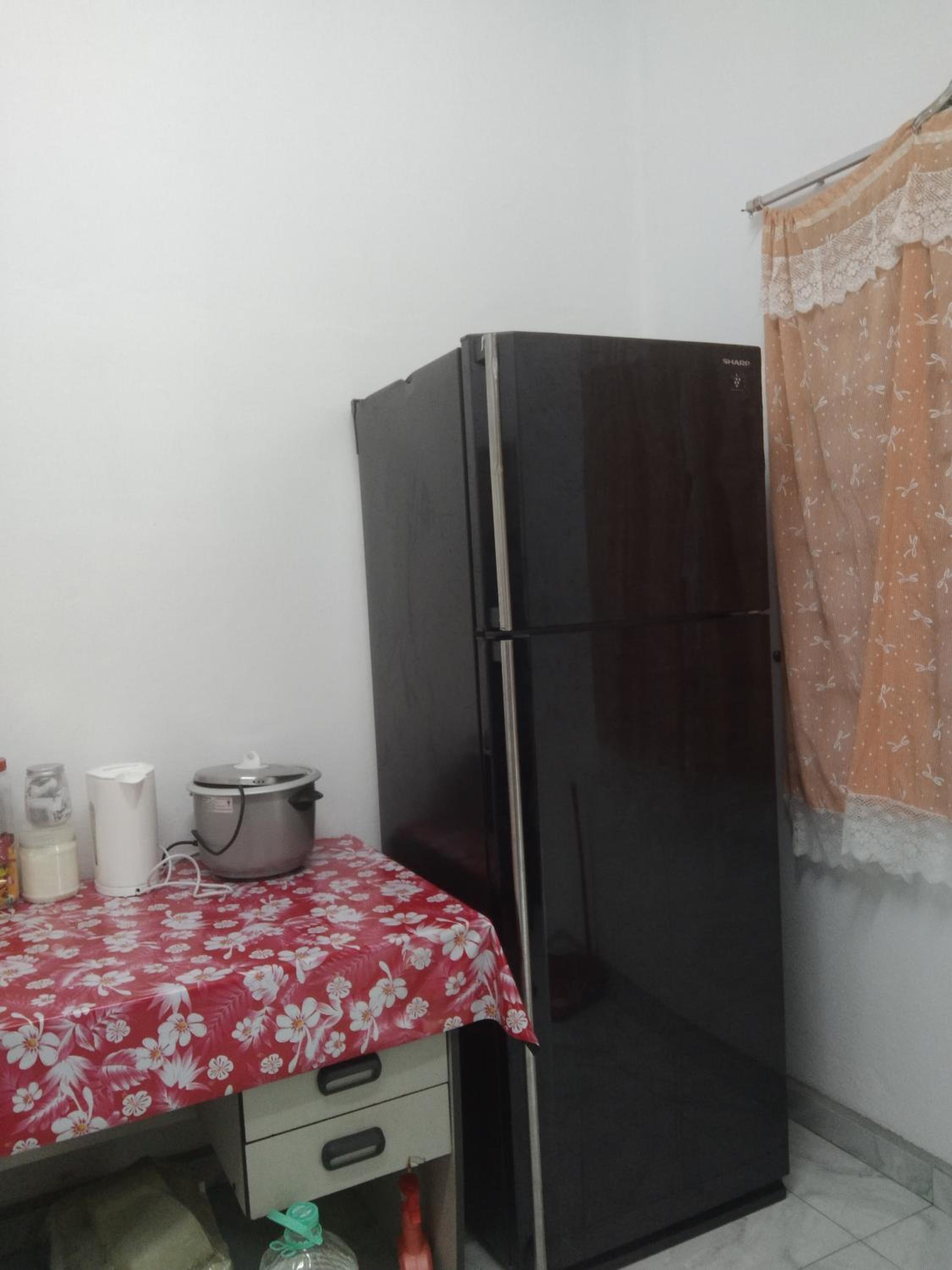 Three-Bedroom House photo 2