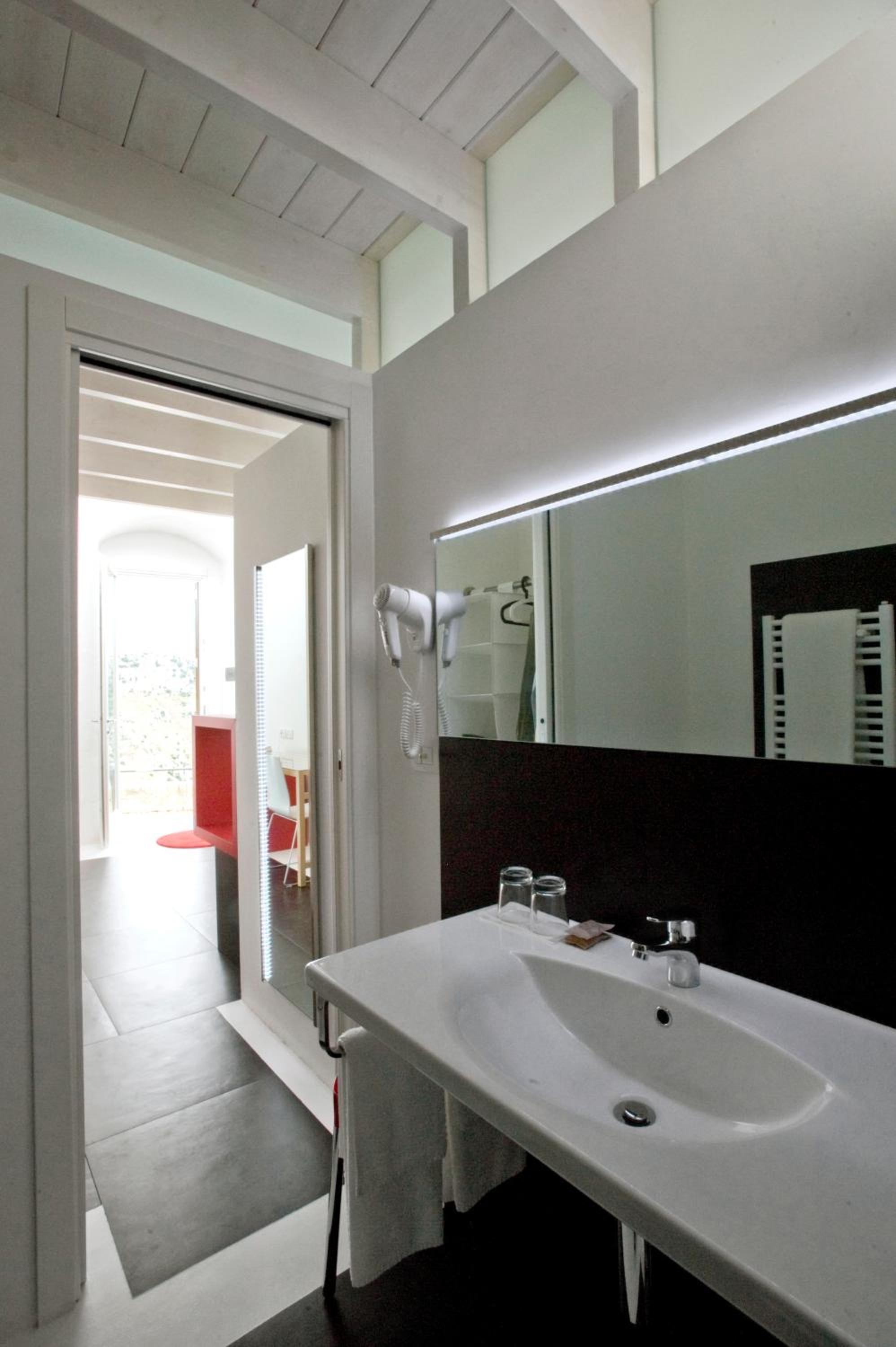 Comfort Double or Twin Room - Photo 10