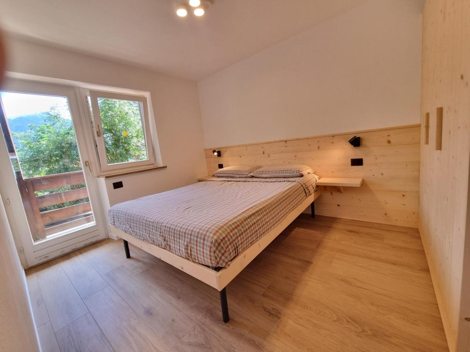 Apartment with View and Balcony photo 3