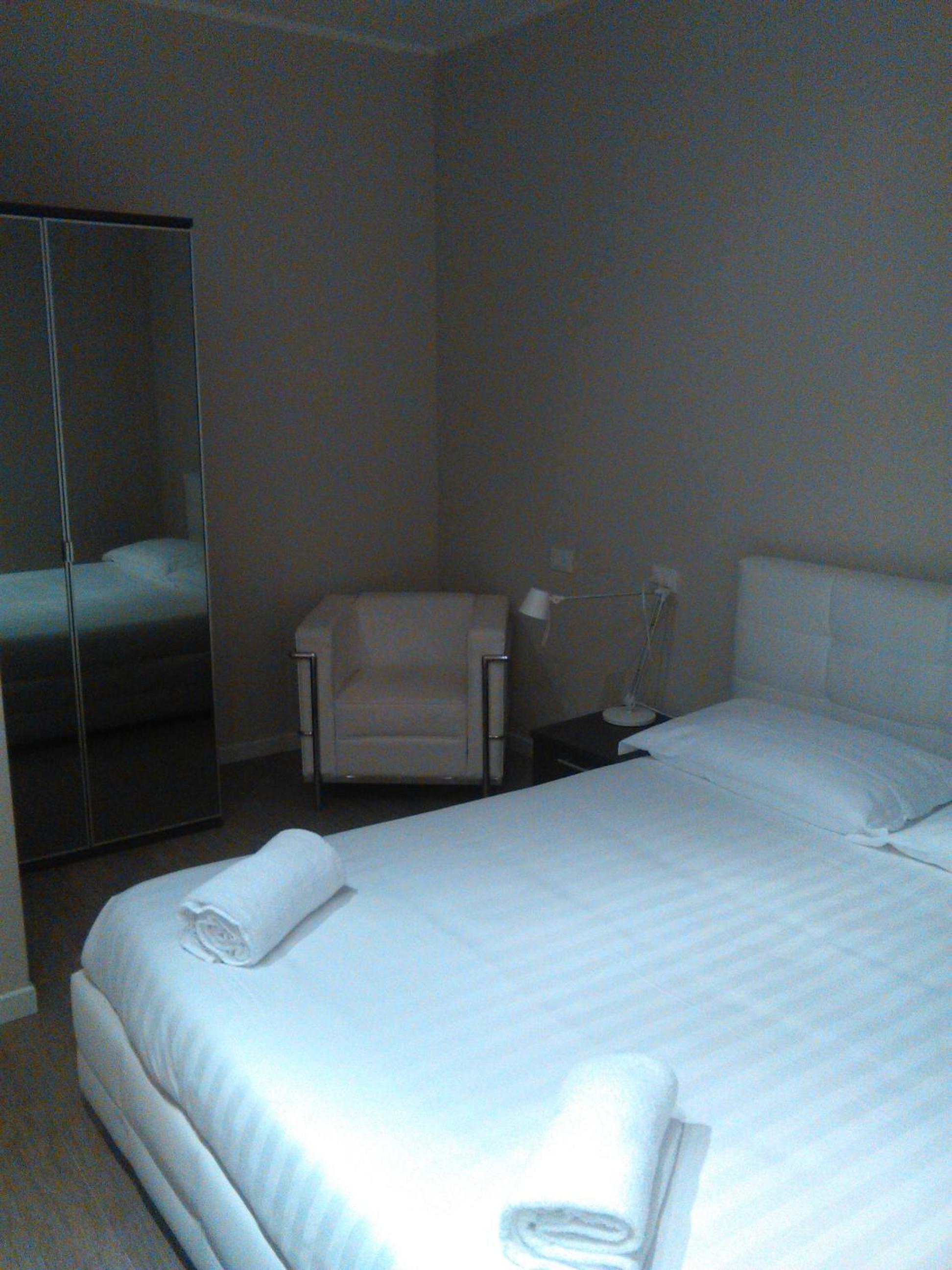 Double Room - Photo 4
